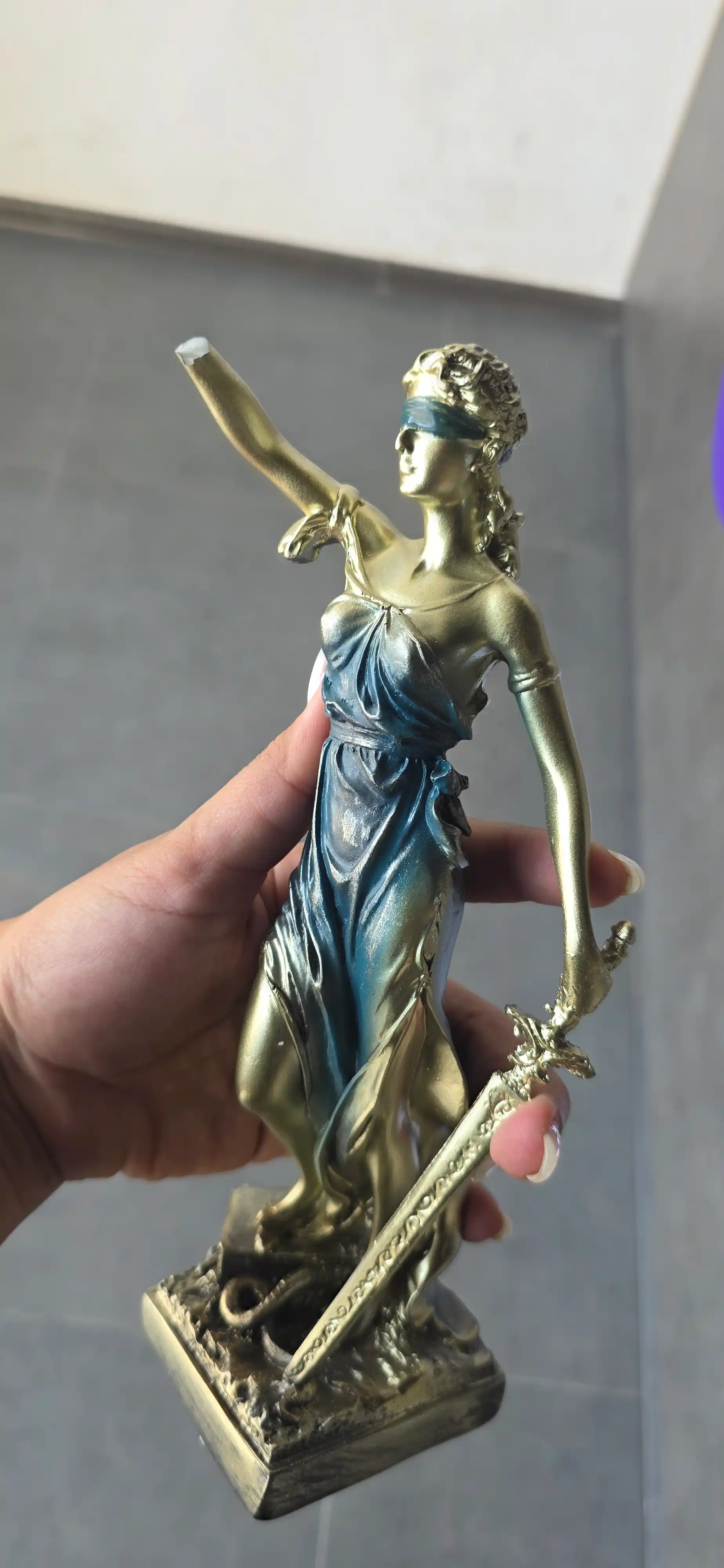 Статуэтка “Фемида” (Lady Justice) – декоративный сувенир