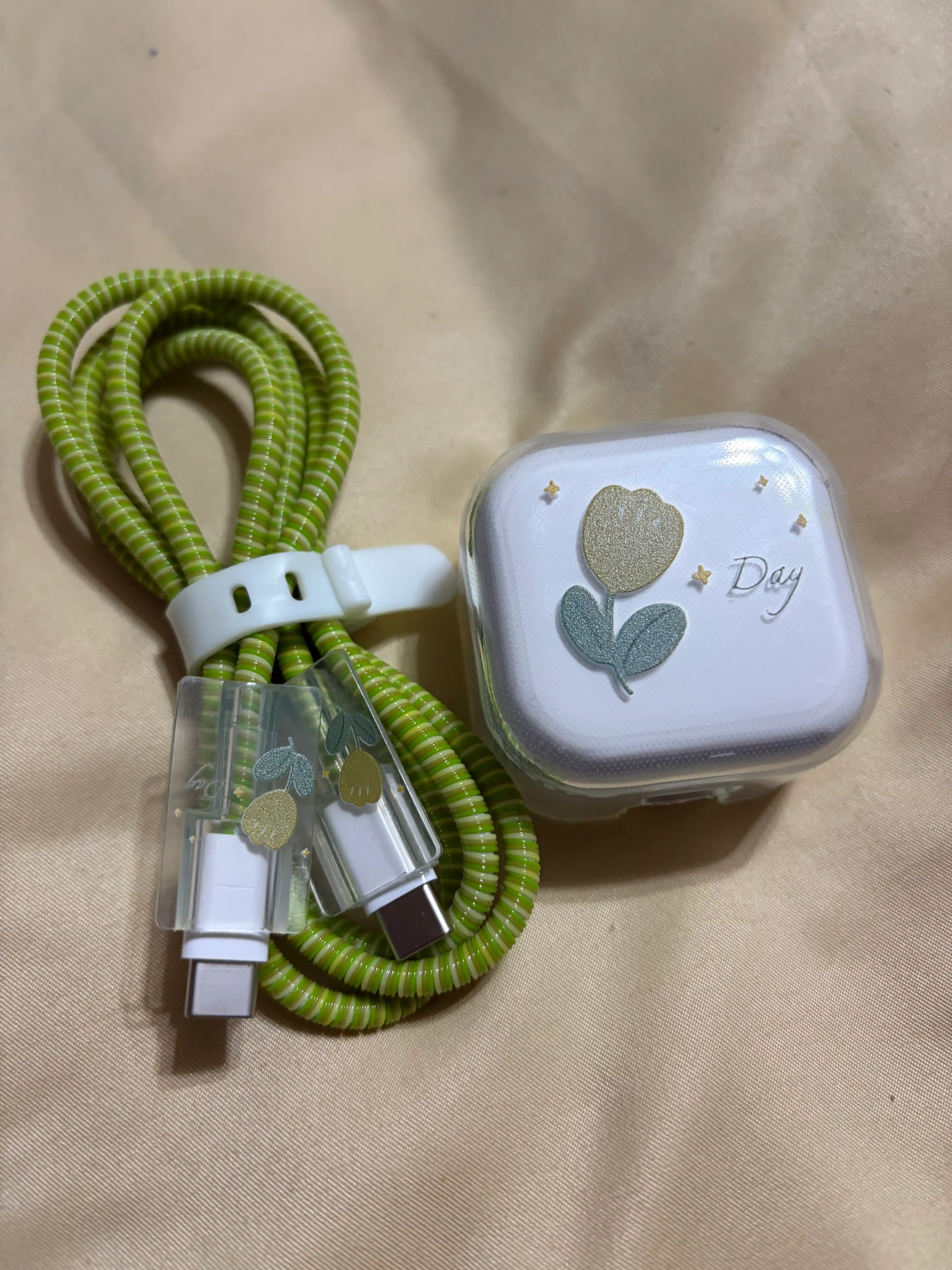 Zaryadchik chexol, iphone zaradka uchun chexol, zaryadchik kabel, chexol, iphone, zaratka
