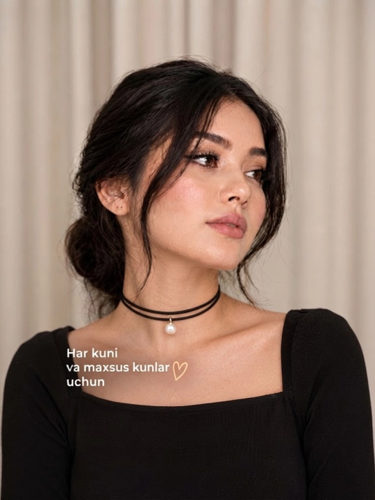 Nafis choker-marjon, metall elementlarga ega zamonaviy dizayn