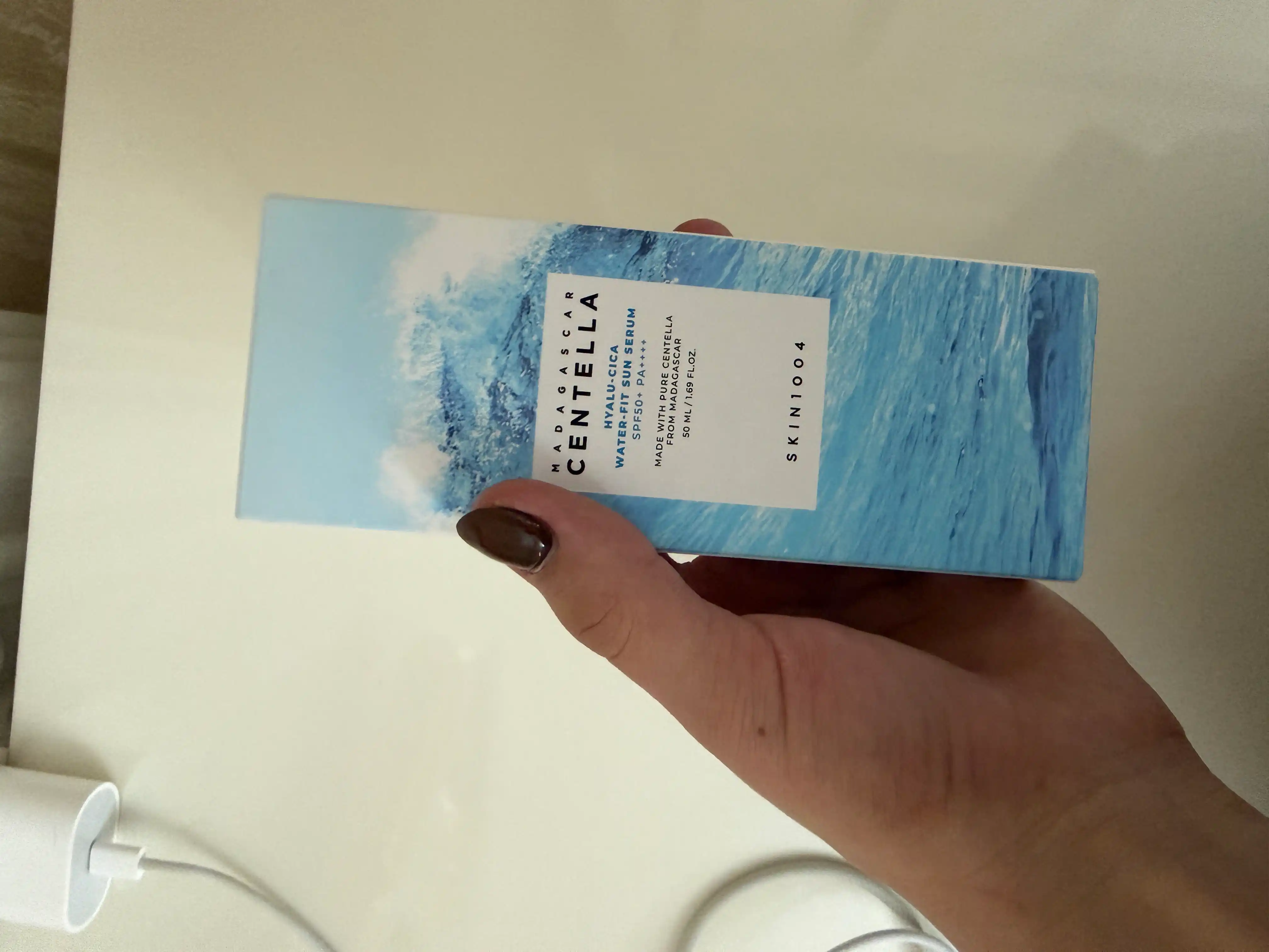 Quyoshdan qarshi spf krem SKIN1004 Madagascar Centella Hyalu-Cica Water-Fit SPF50 /PA++++