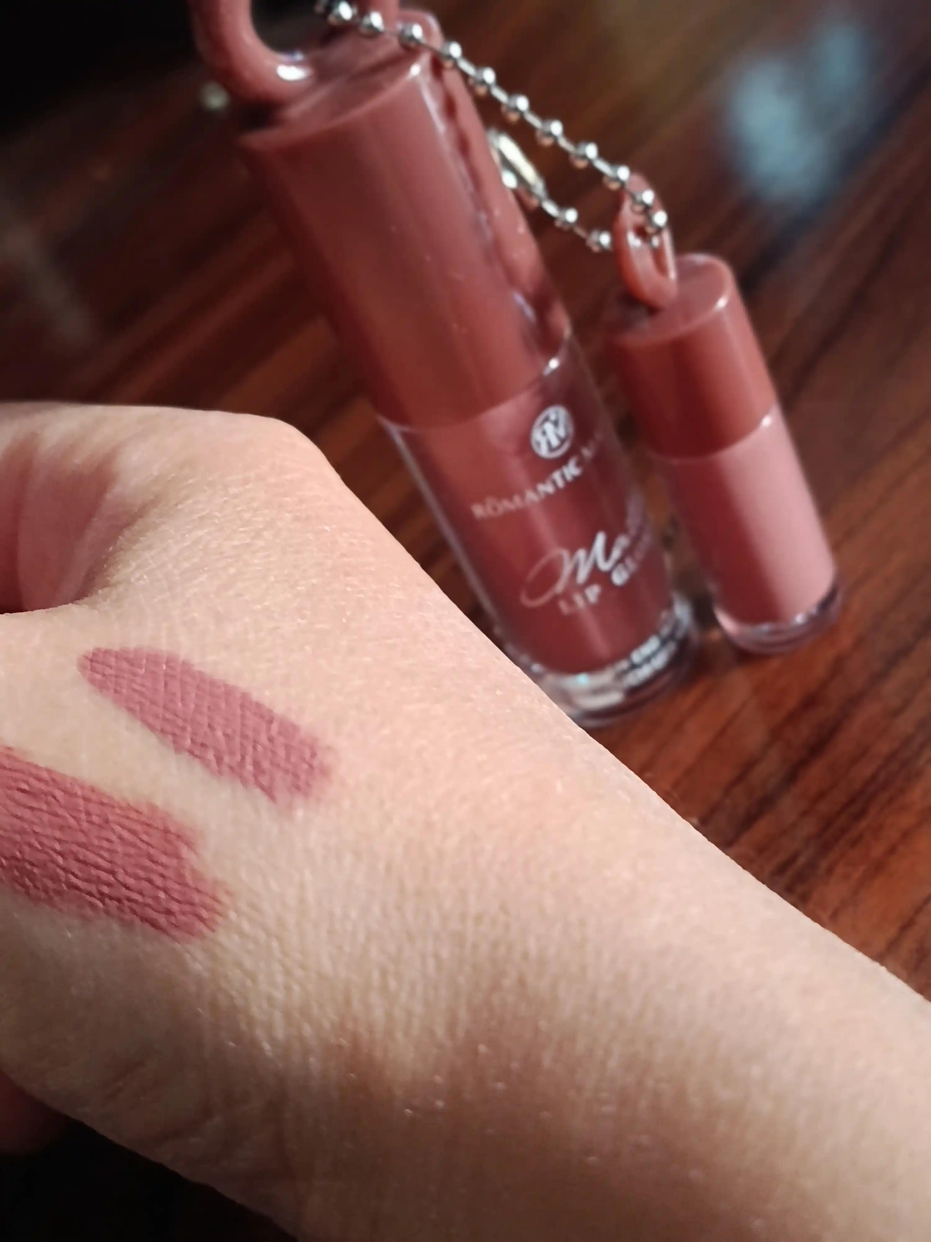 Матовая помада для губ Romantic Matte Lip Gloss, тон 01-06, помада