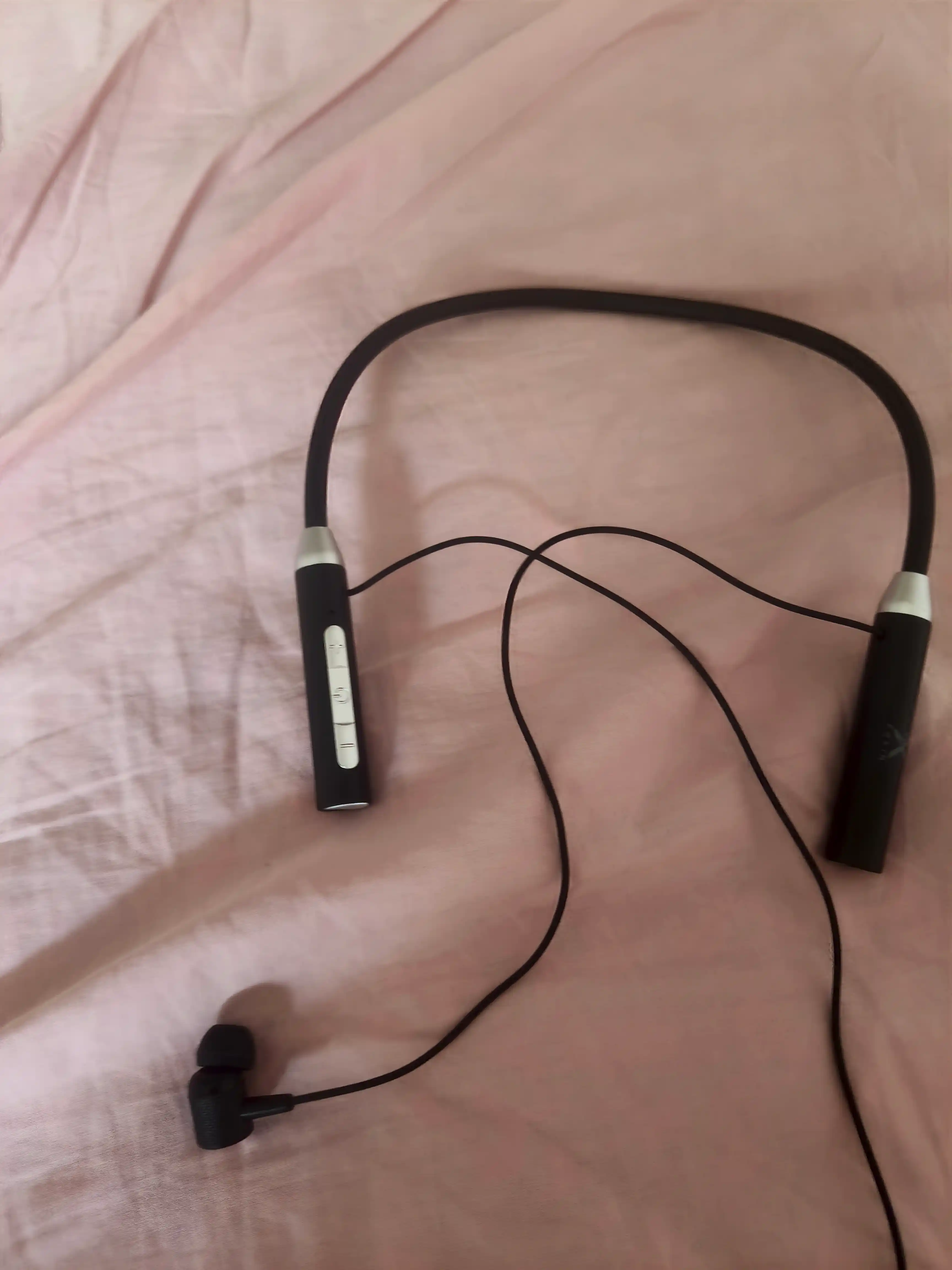 Simsiz bluetooth naushniklar 12D, quloqchin bo'yinbog' quloqchinlar