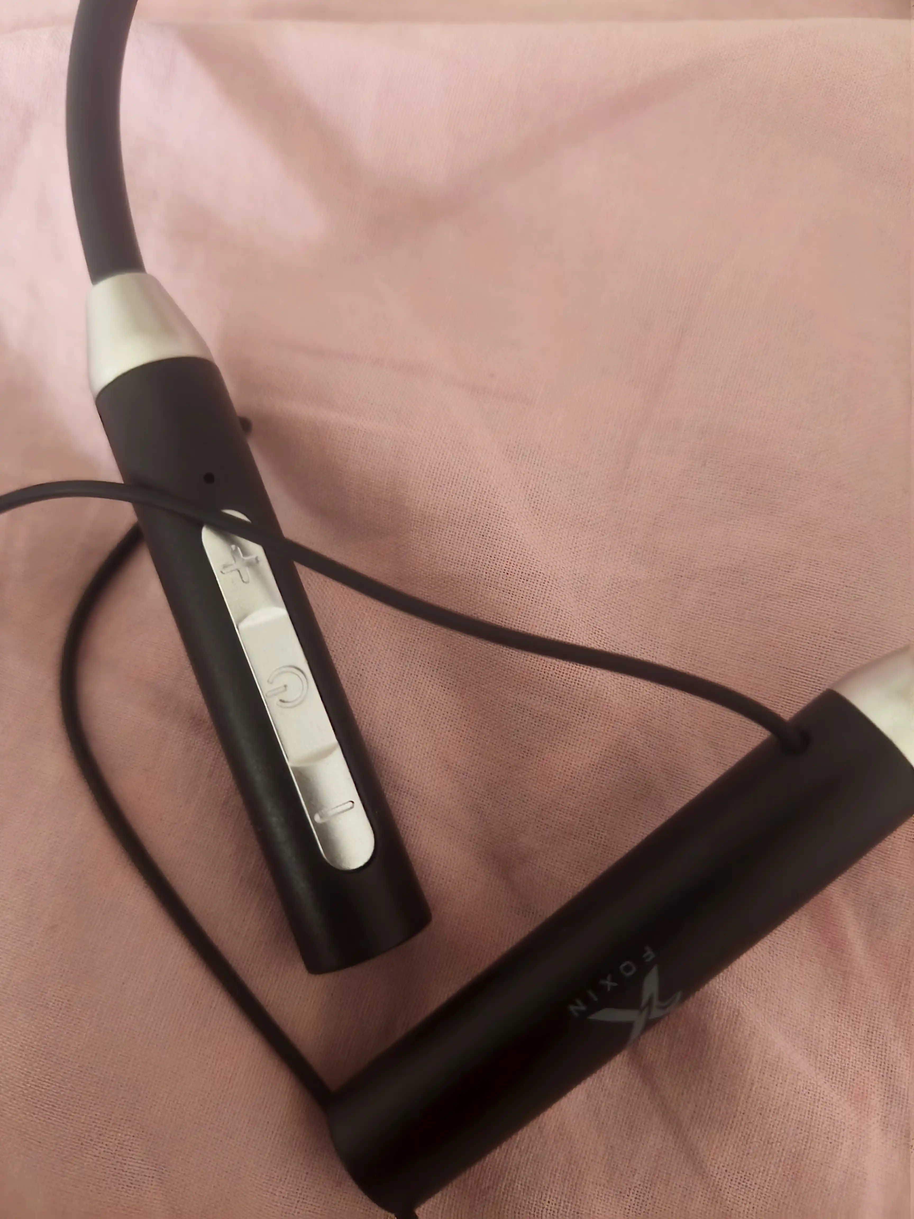 Simsiz bluetooth naushniklar 12D, quloqchin bo'yinbog' quloqchinlar