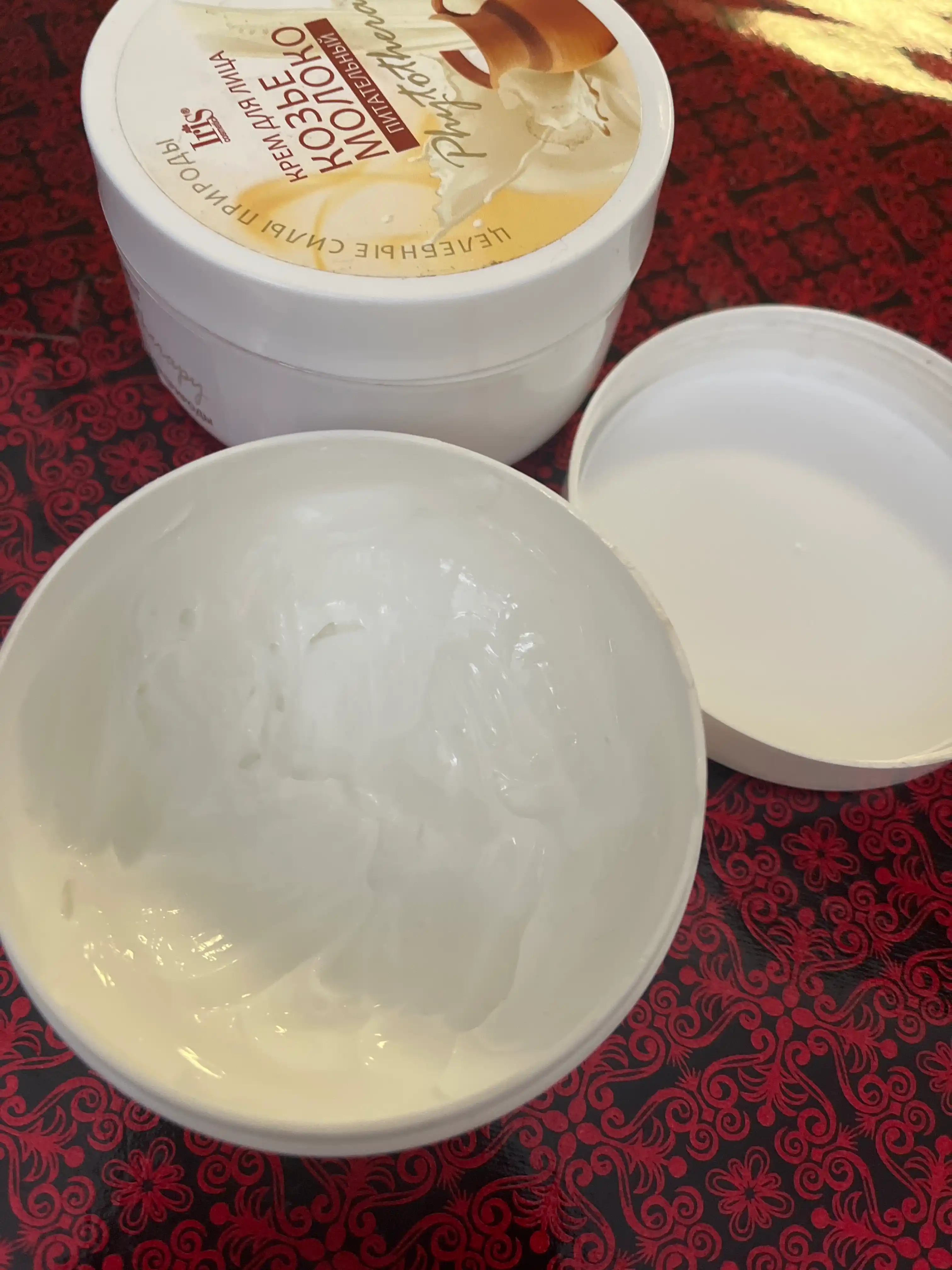 Крем для лица Iris Phytotherapy Козье молоко, 180 мл