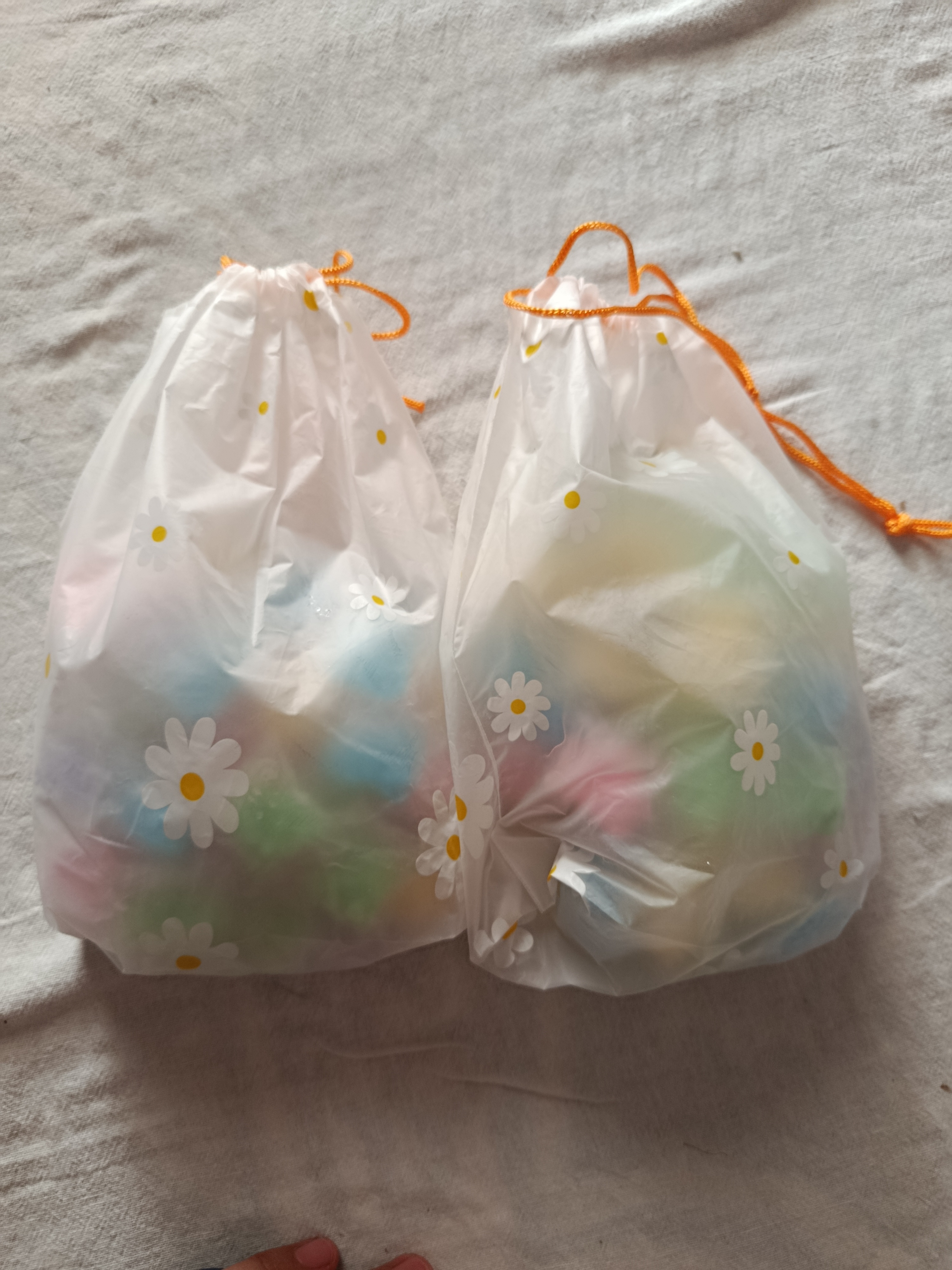 Mato yumshatuvchi, kir yuvish uchun granulalar, 100 kapsula