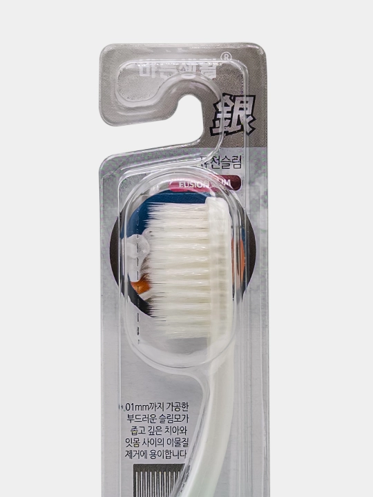 Koreys tish cho'tkasi nanokumush bilan Fusion Slim Nano Silver, yumshoq 0,01 mm