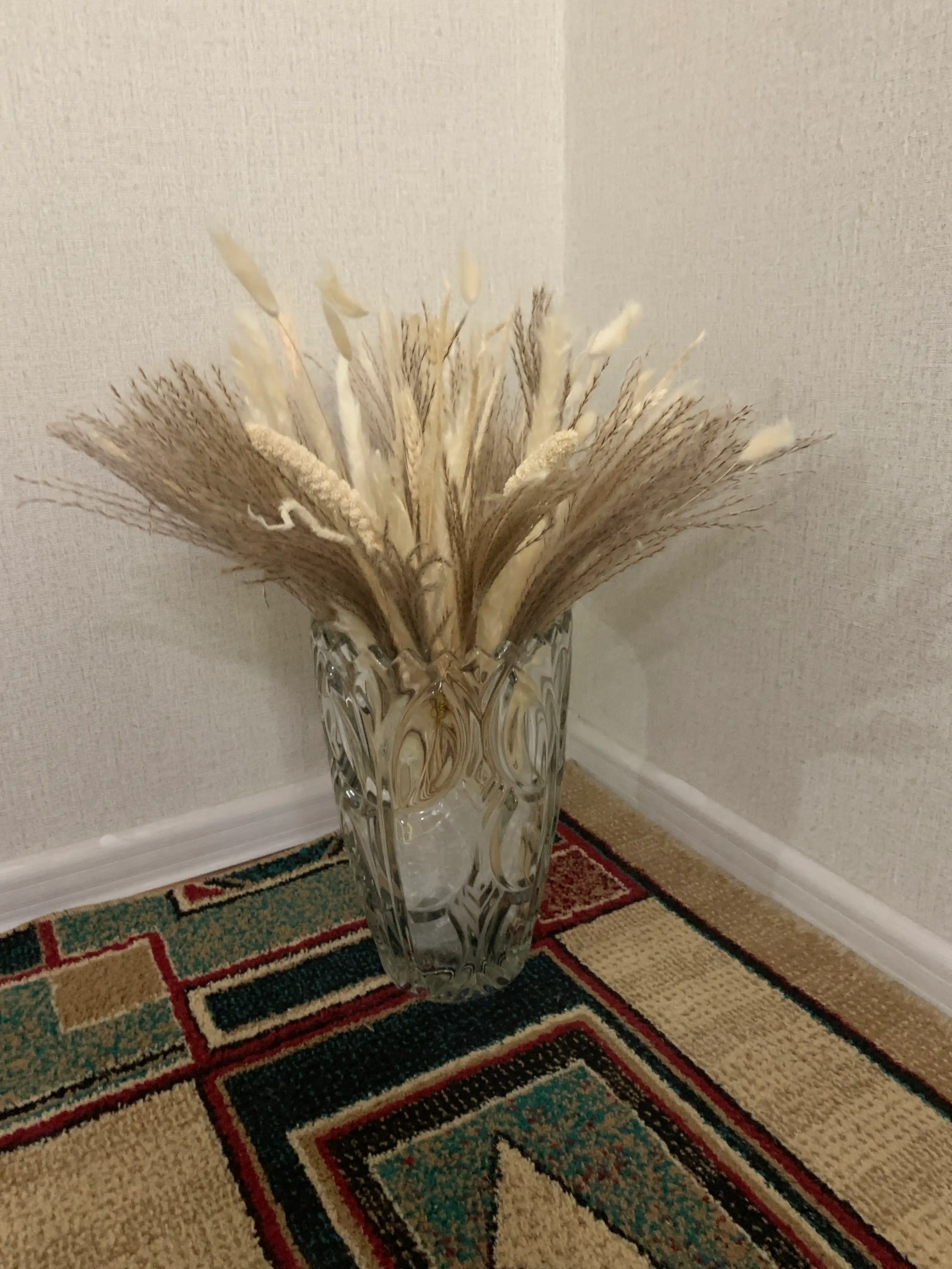 Quritilgan gullar, tabiiy, quruq gullar guldastasi