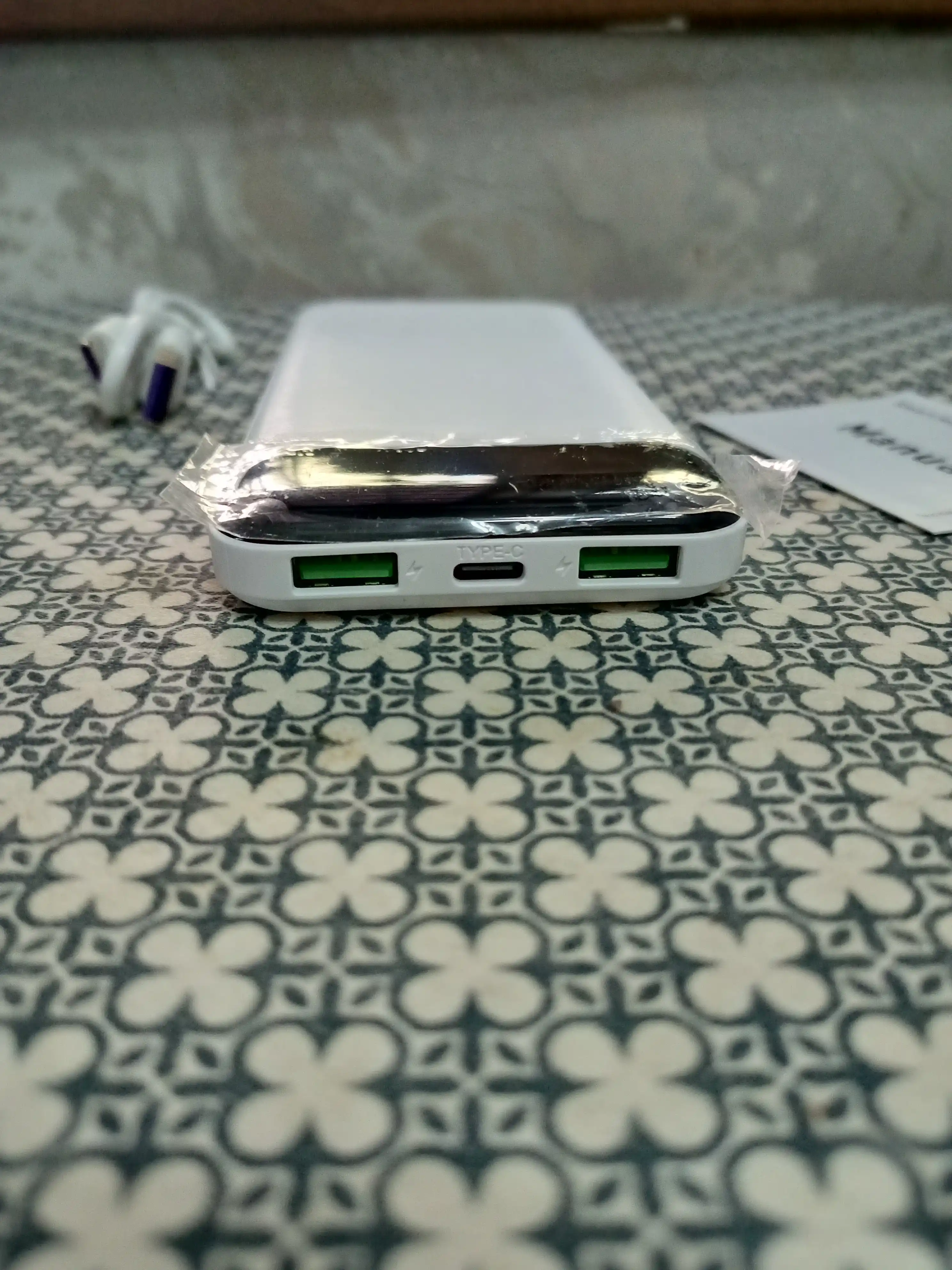 Tez zaryadlanadigan telefon uchun tashqi batareya 22.5w 20000-10000mAh