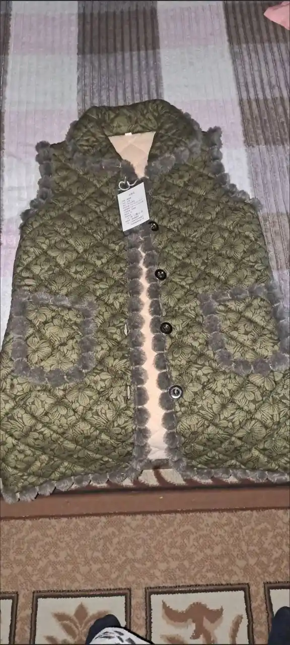 Ayollar issiq nimchasi, eko mo‘ynadan, bir o‘lcham kattaroq buyurtma bering