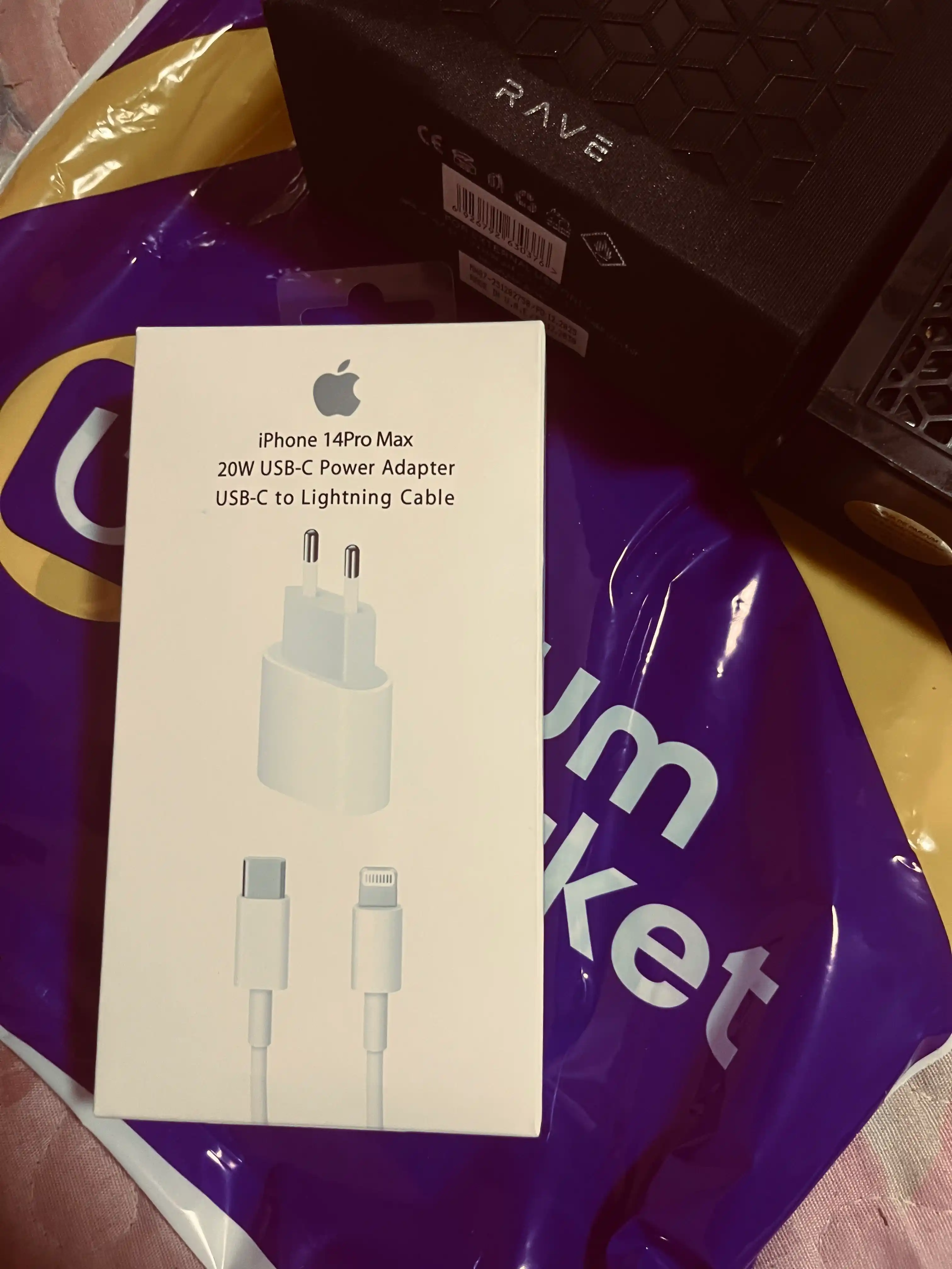 IPhone uchun 20W tezkor zaryadlovchi adapter USB-C dan Lightning kabel bilan