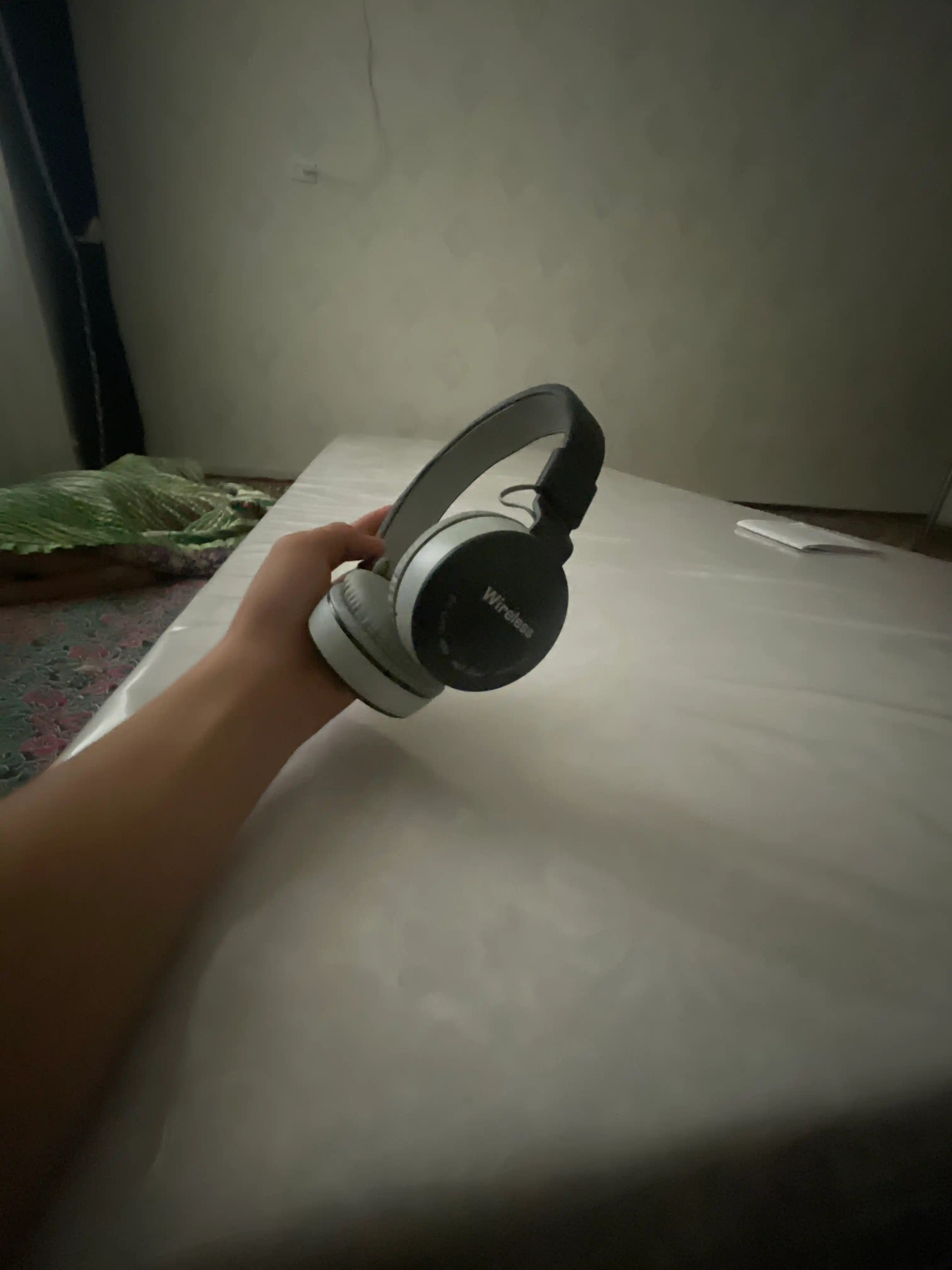 Simsiz quloqchinlar JBL-881 A
