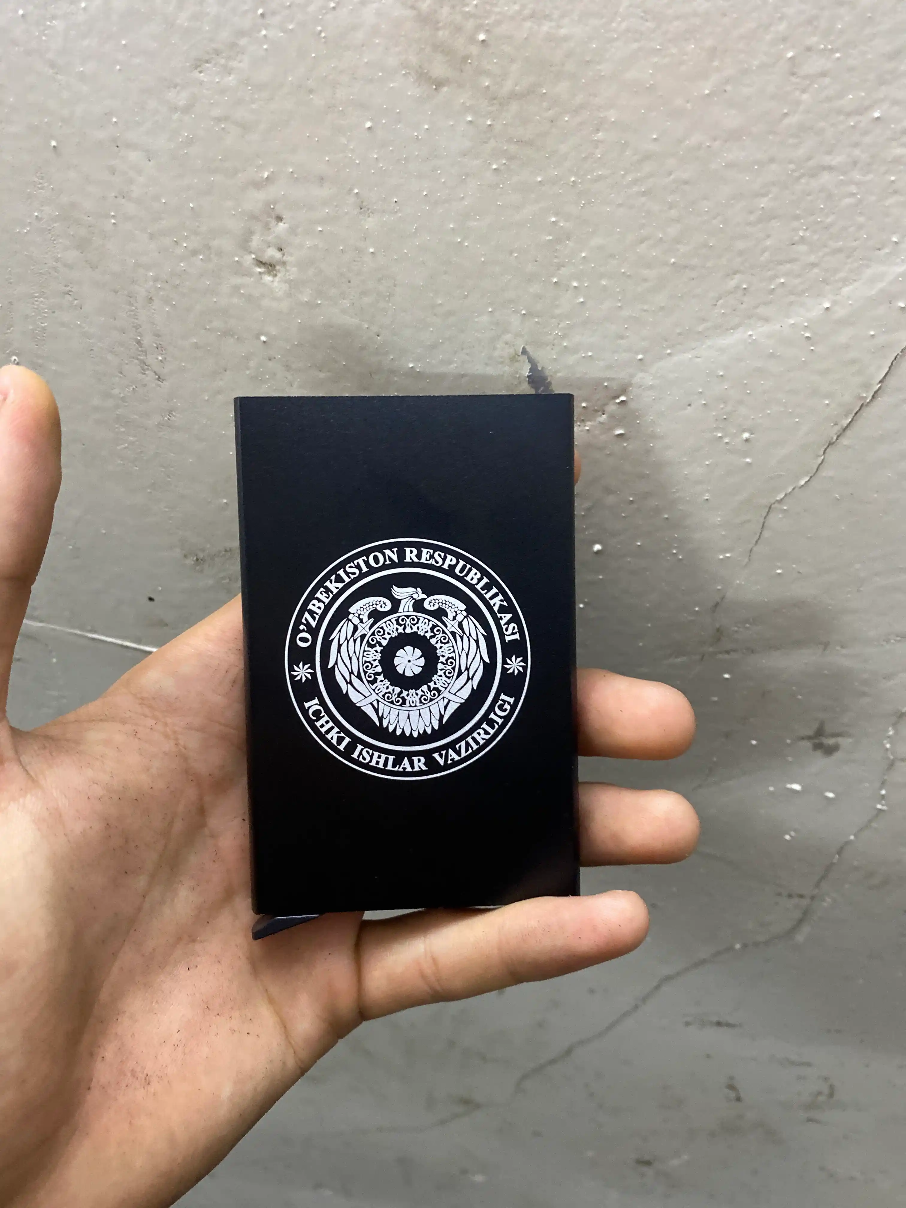 RFID himoyali metall karta, taktik uslubdagi hujjatlar uchun ishonchli aksessuar