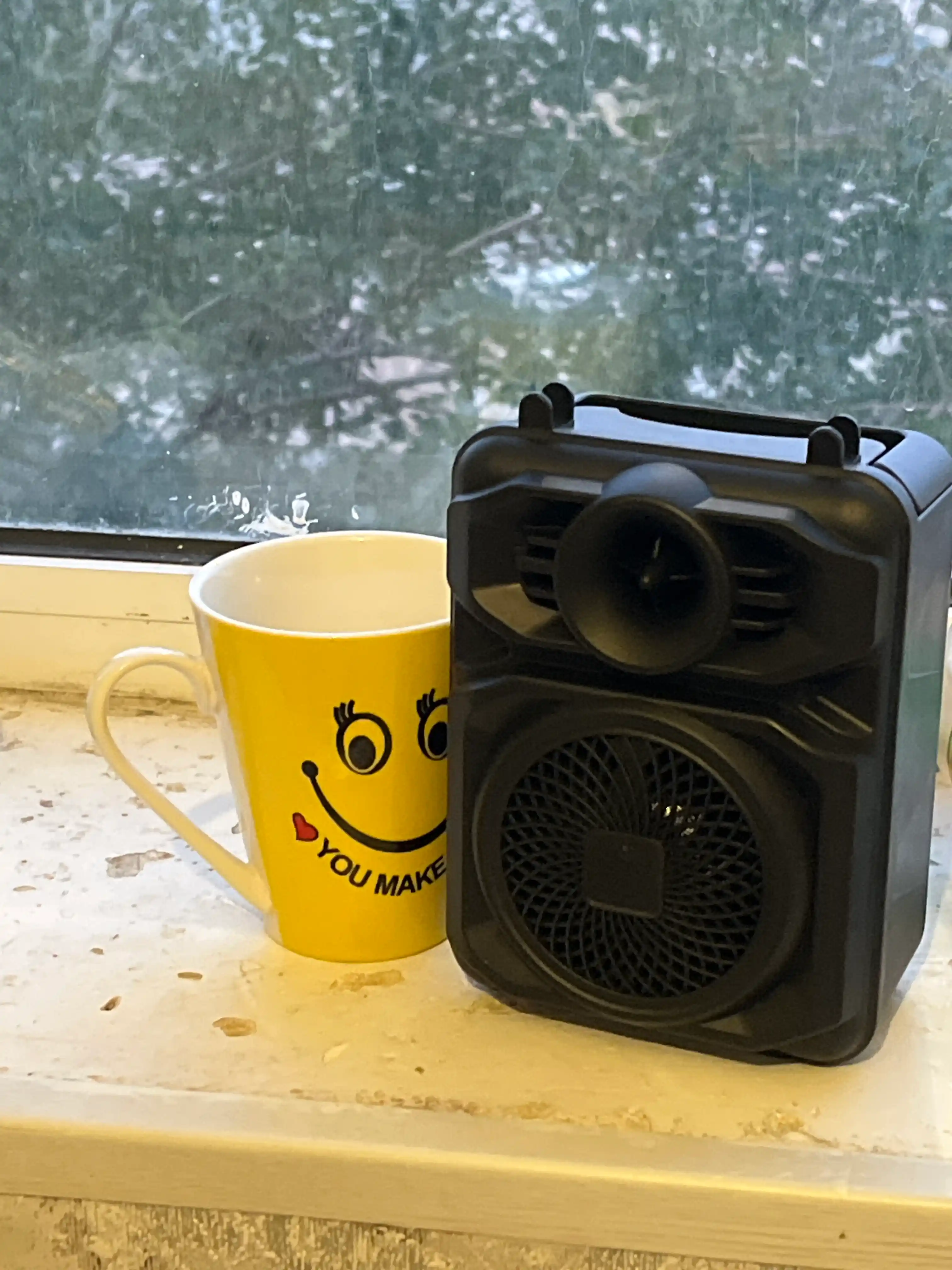 Bluetooth, mikrofon va LED yoritgichli ZQS1367 simsiz karaoke kalonka