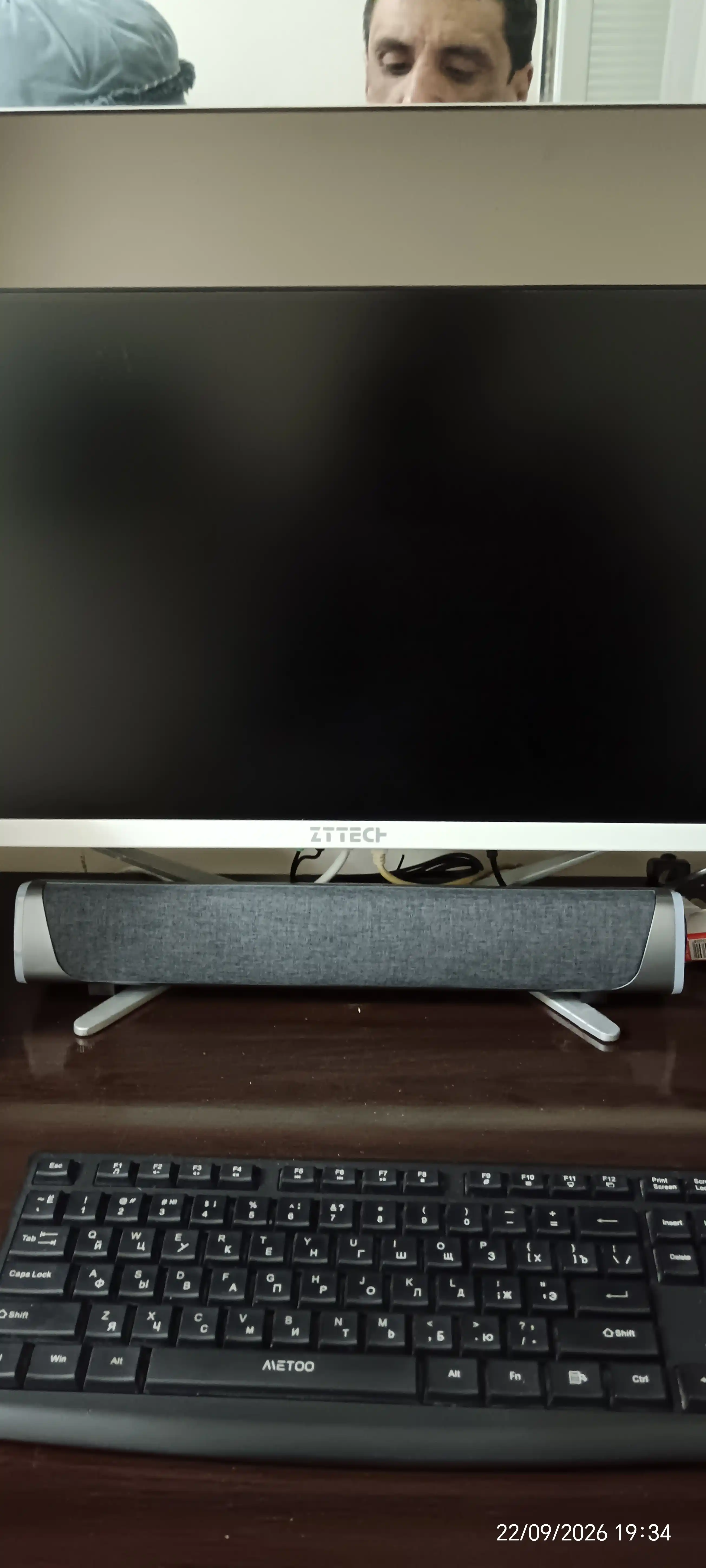 Simli kolonka kompyuter va telefon uchun, RGB yoritgichli soundbar