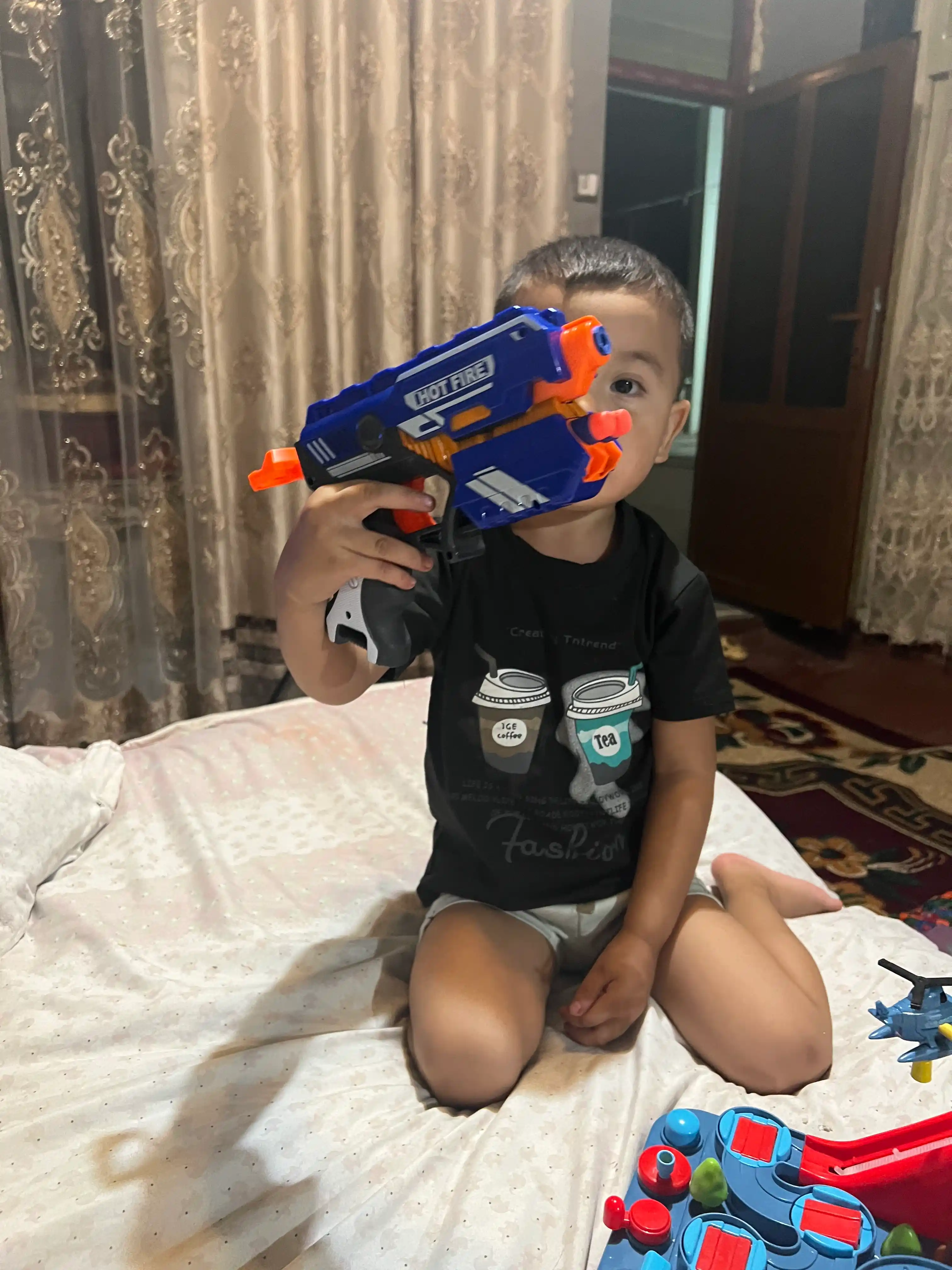 Blaster pistolet, yumshoq o'qlarni otadi