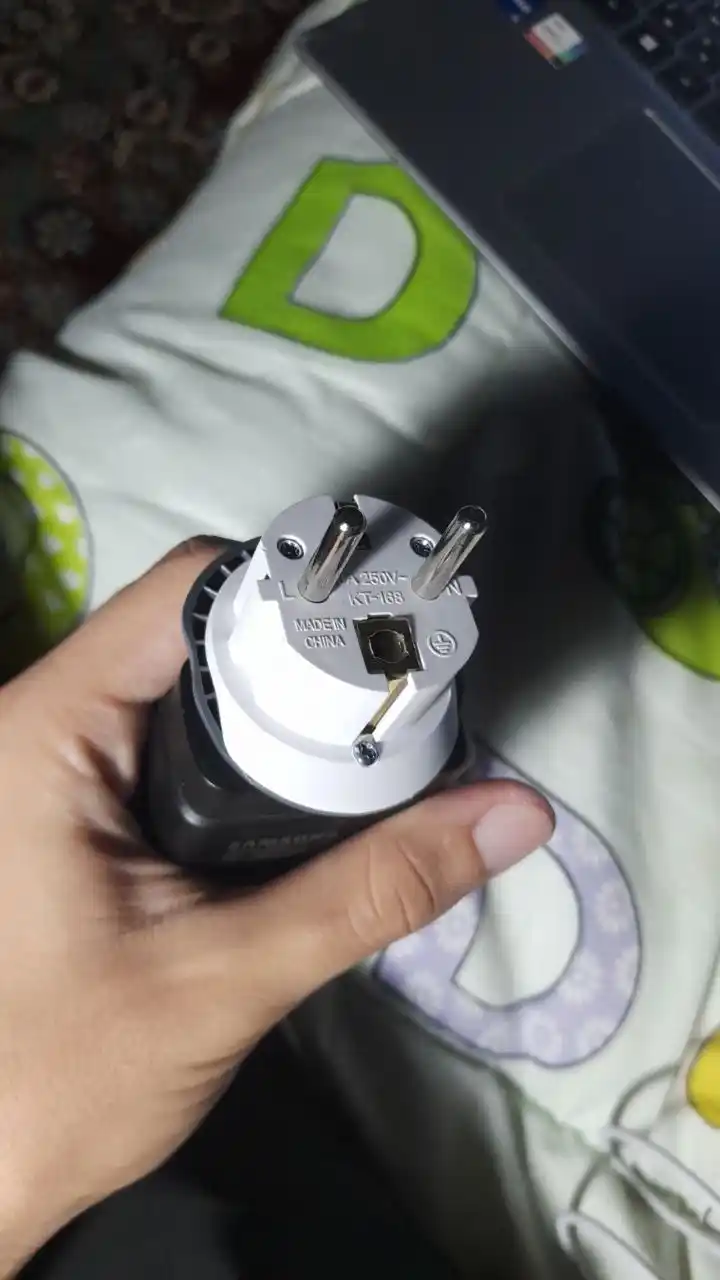 Evro va o'zbek rozetkalari uchun, universal adapter Merkan KT 168, terminator, 16 A