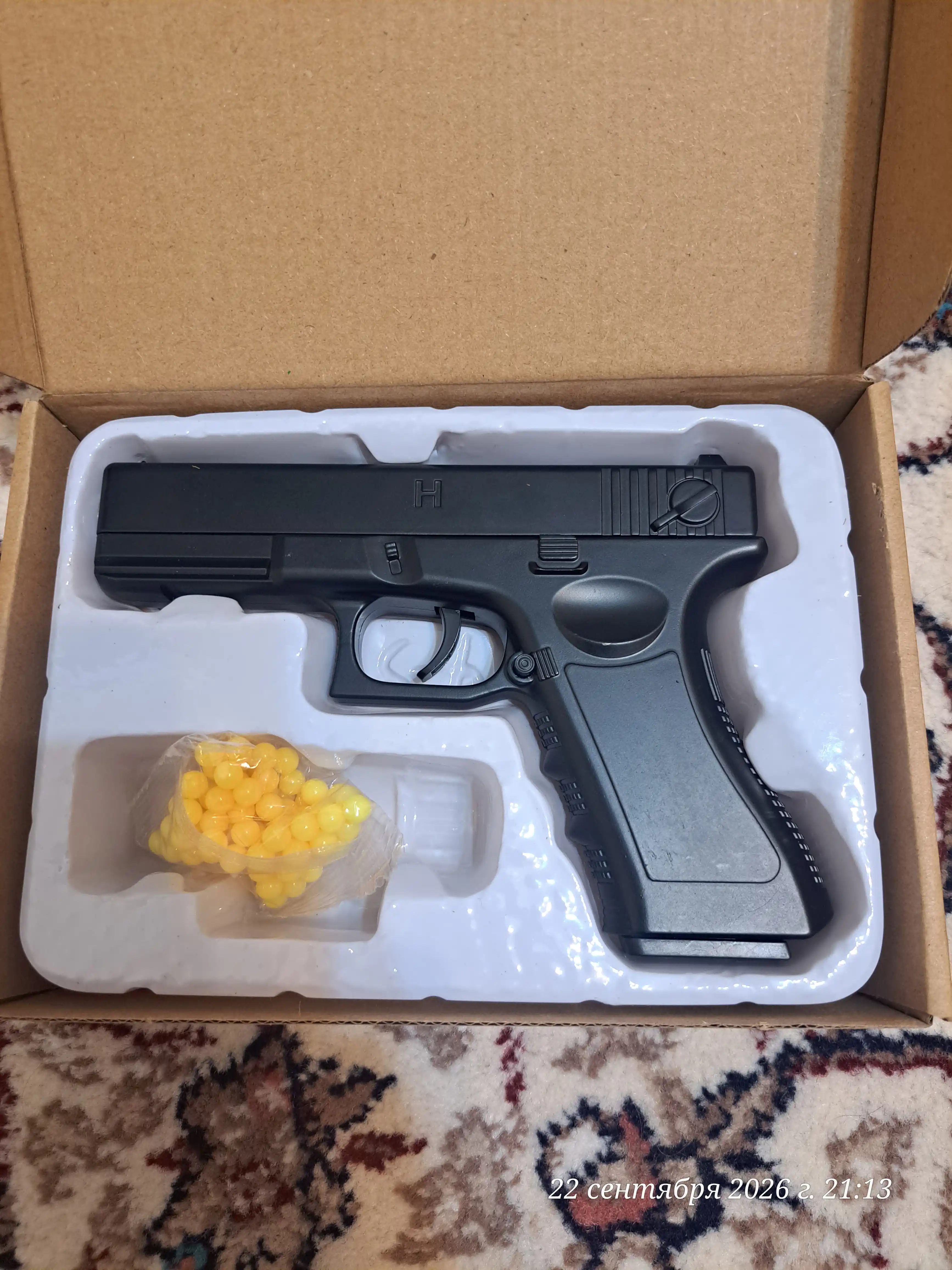 Metaldan yasalgan C7 Glock pistolet 6mm, o'q otar o'yinchoq qurol