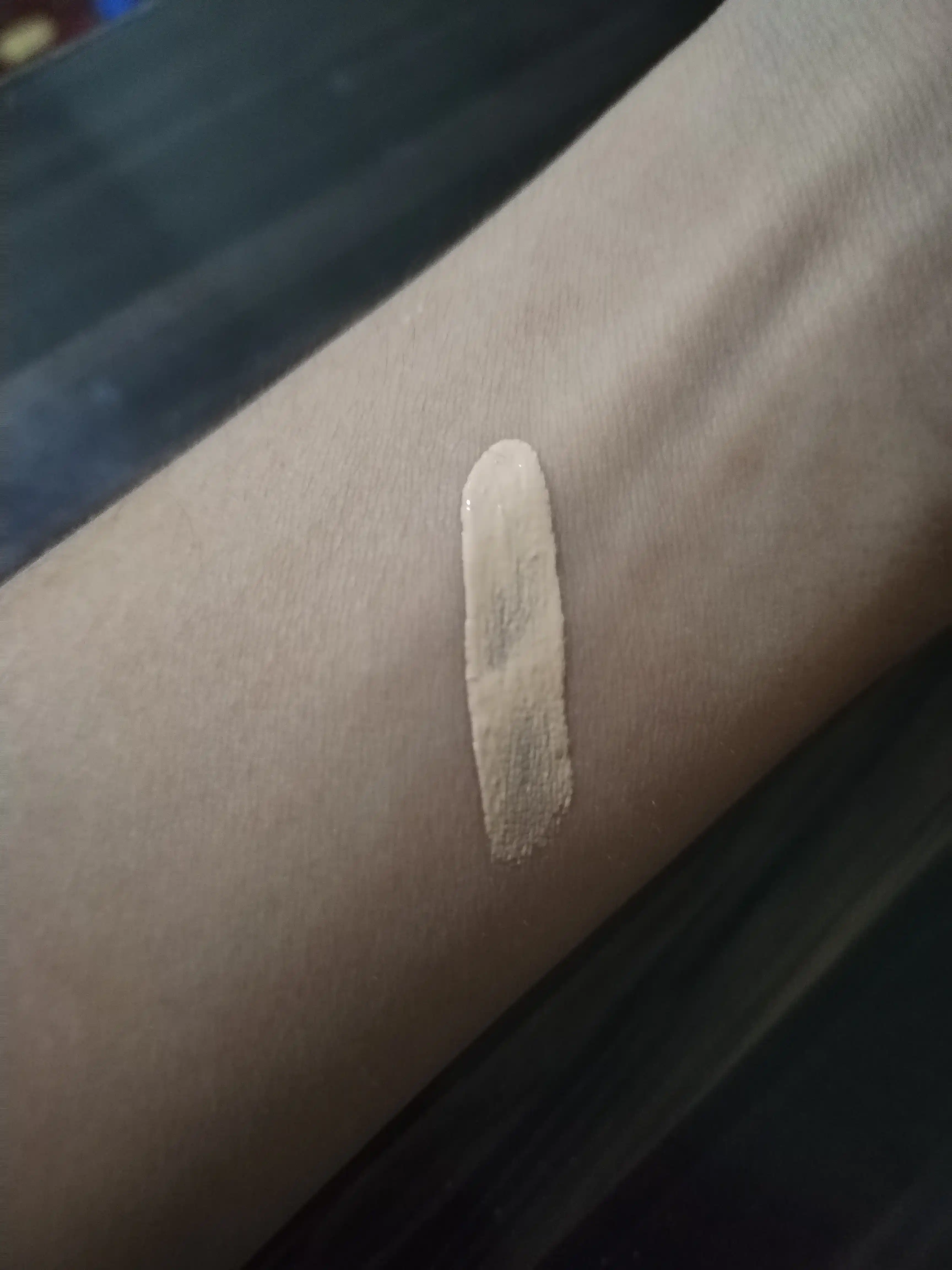 Консилер Tarte shape tap ultra creamy concealer