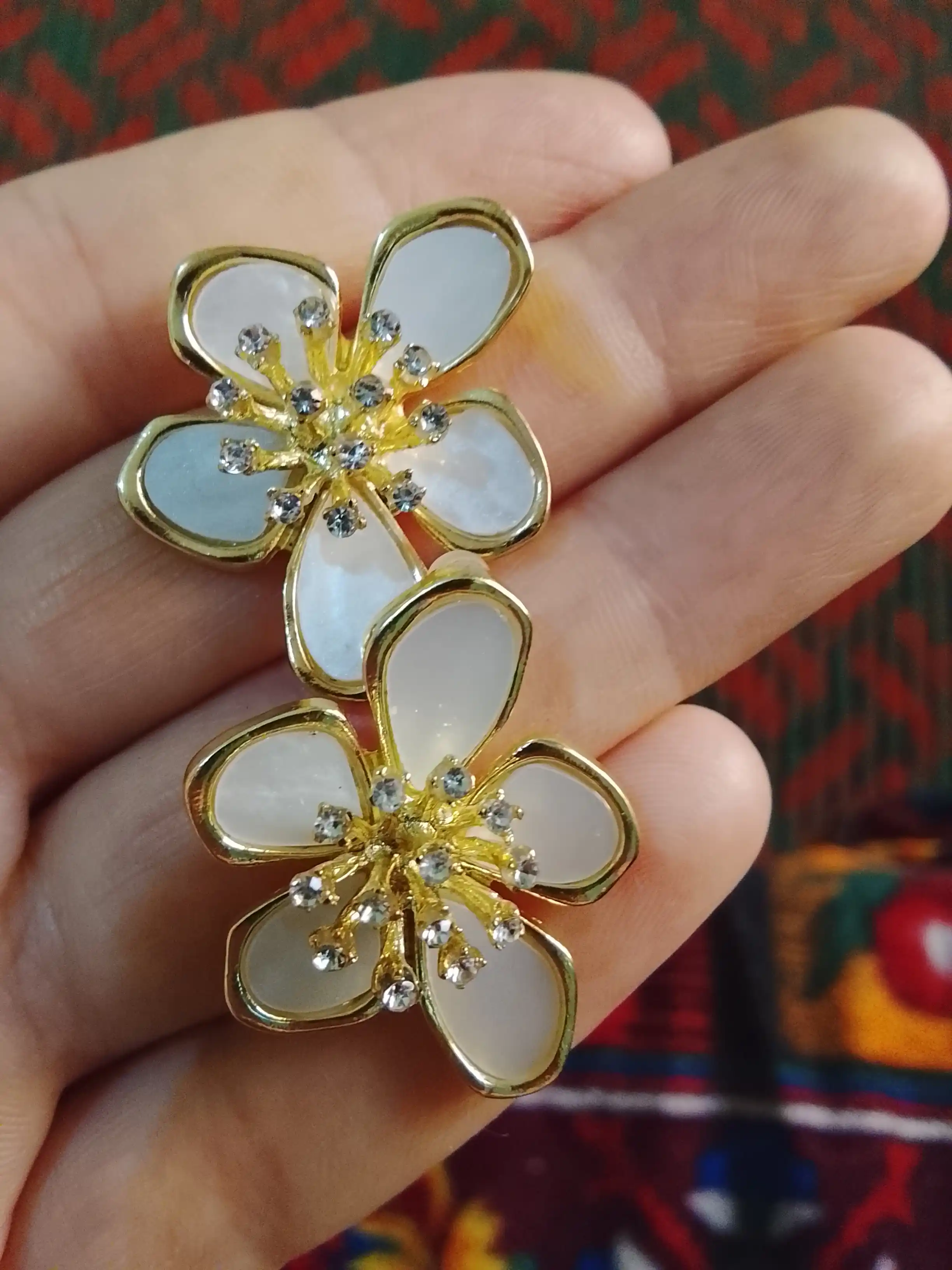 Женские серьги, бижутерия