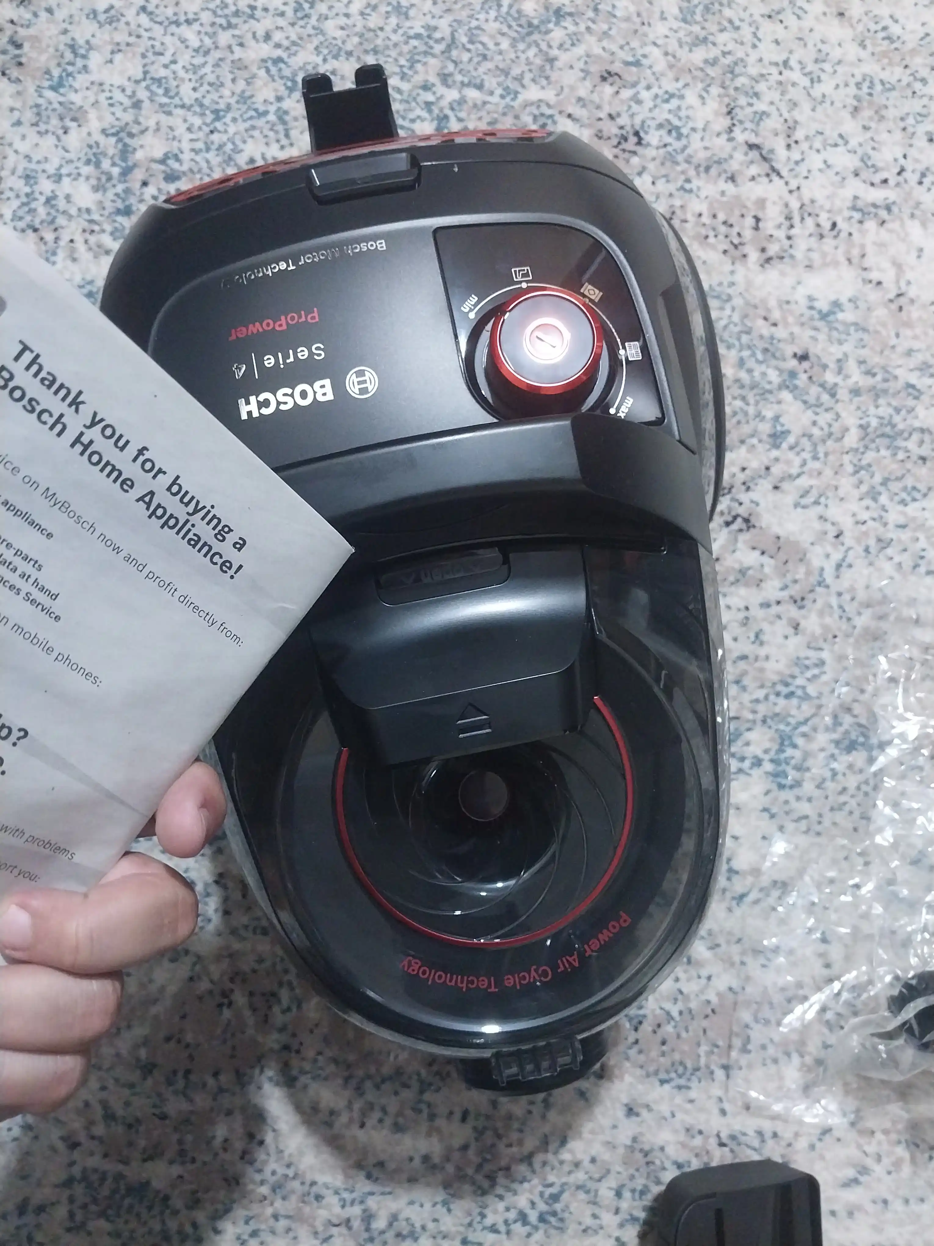 Пылесос Bosch BGS21POW2