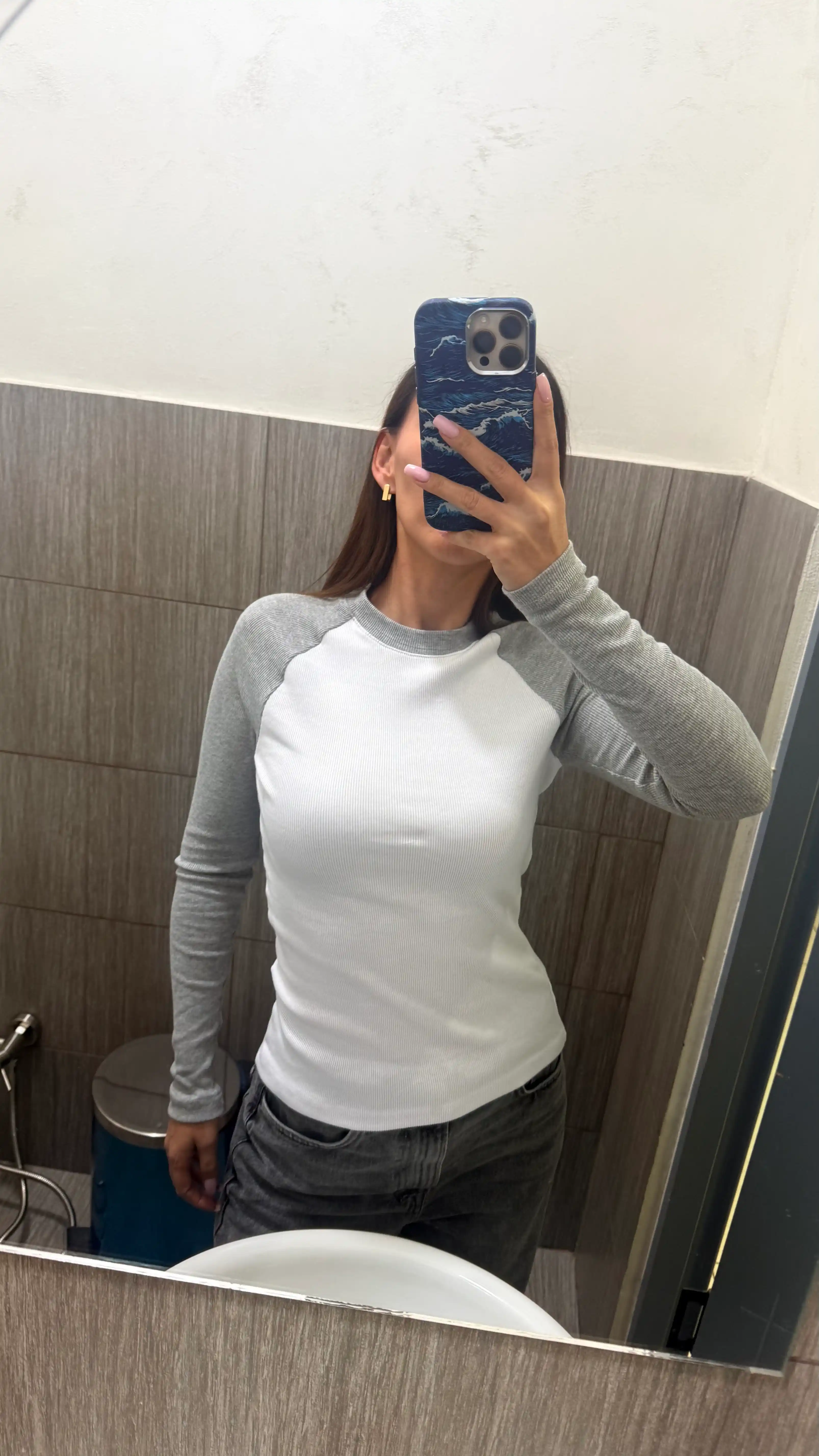 Ayollar longslivi, uzun yengli, reglan bichimli SADO