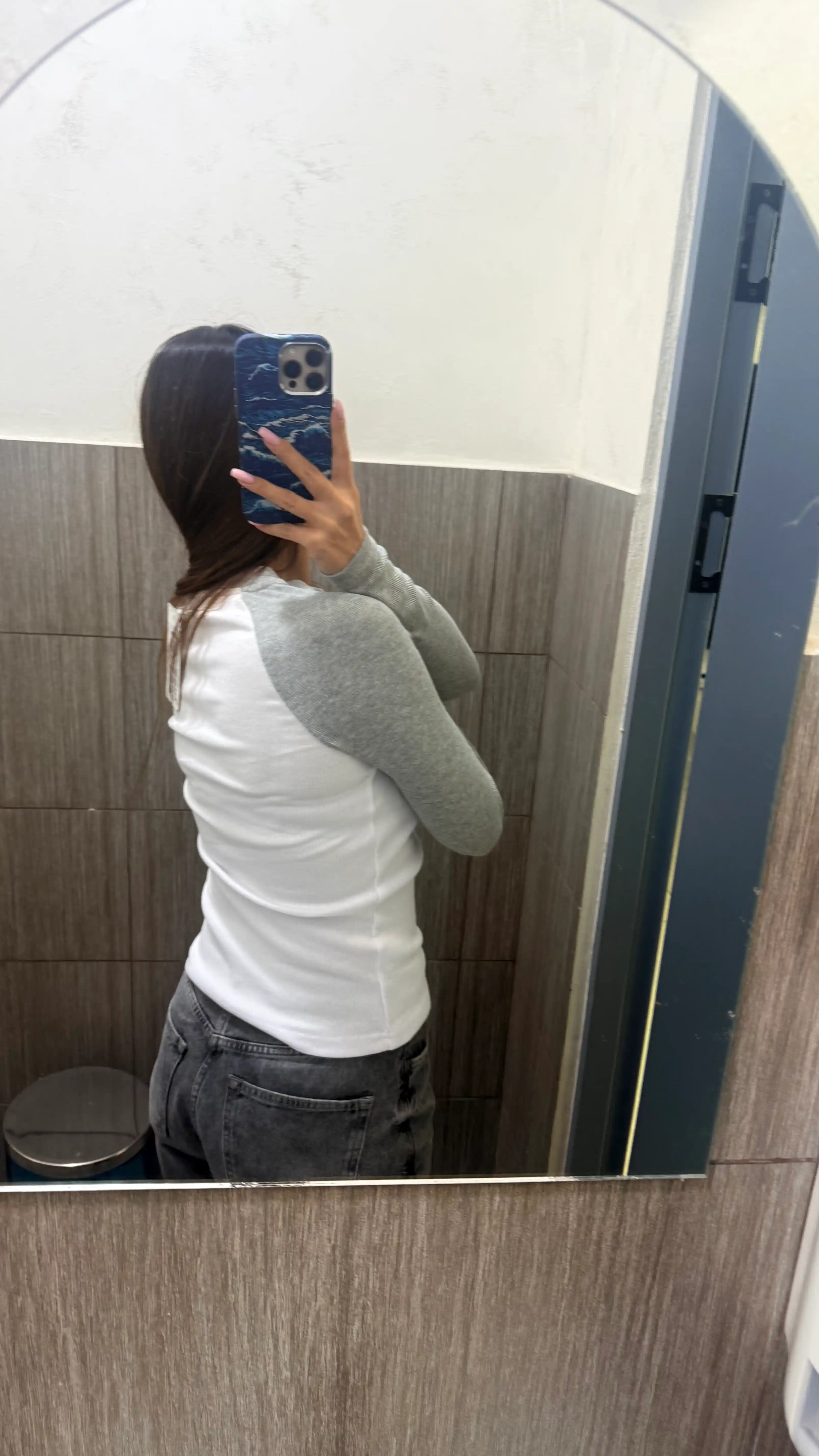 Ayollar longslivi, uzun yengli, reglan bichimli SADO