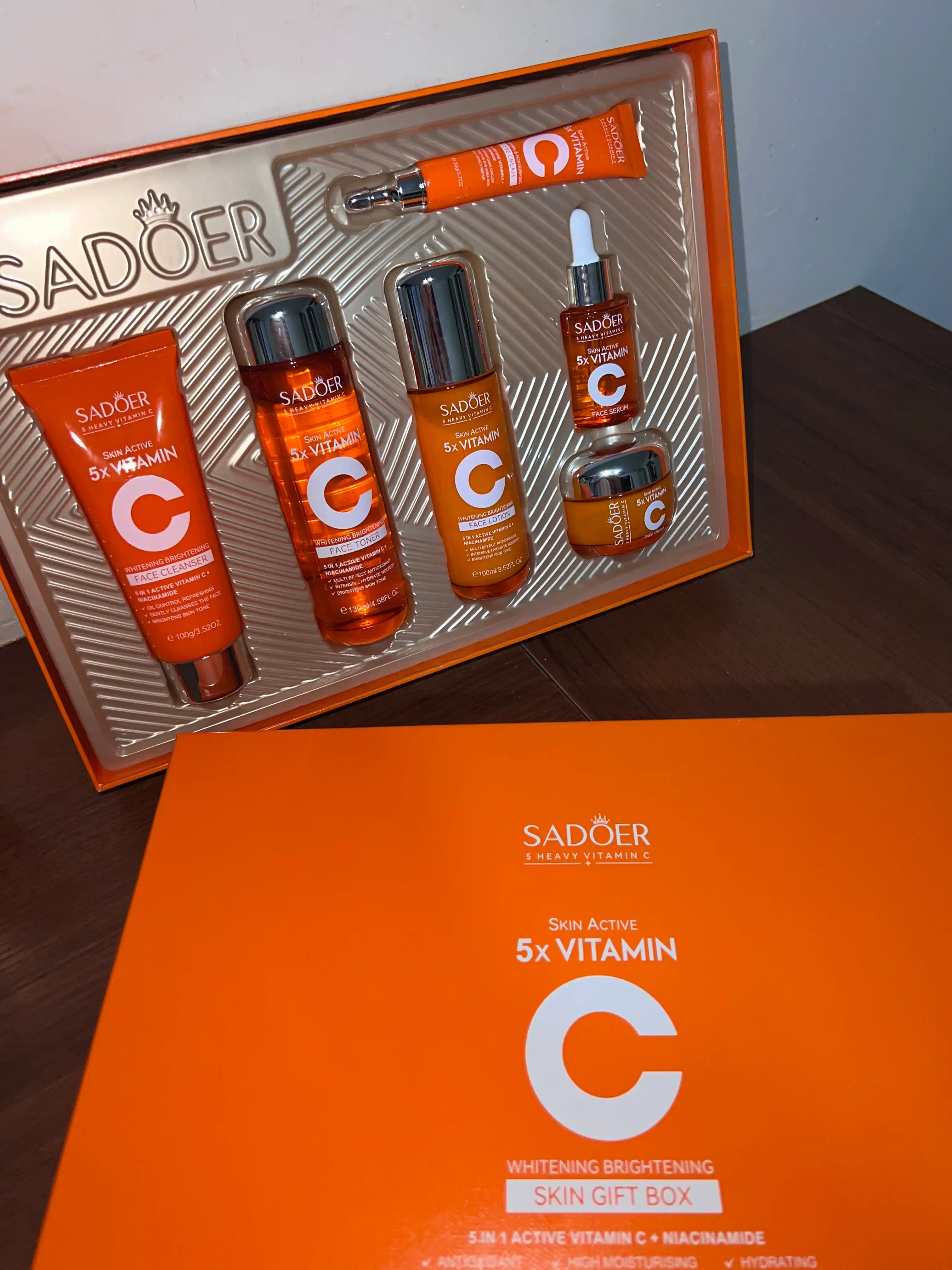 SADOER 6 tasi 1 da yuz parvarishi to‘plami – Avocado / Snail / Collagen / Vitamin E