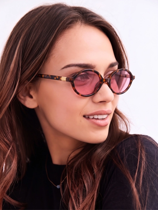 Очки Miu Miu для женщин и девушек
