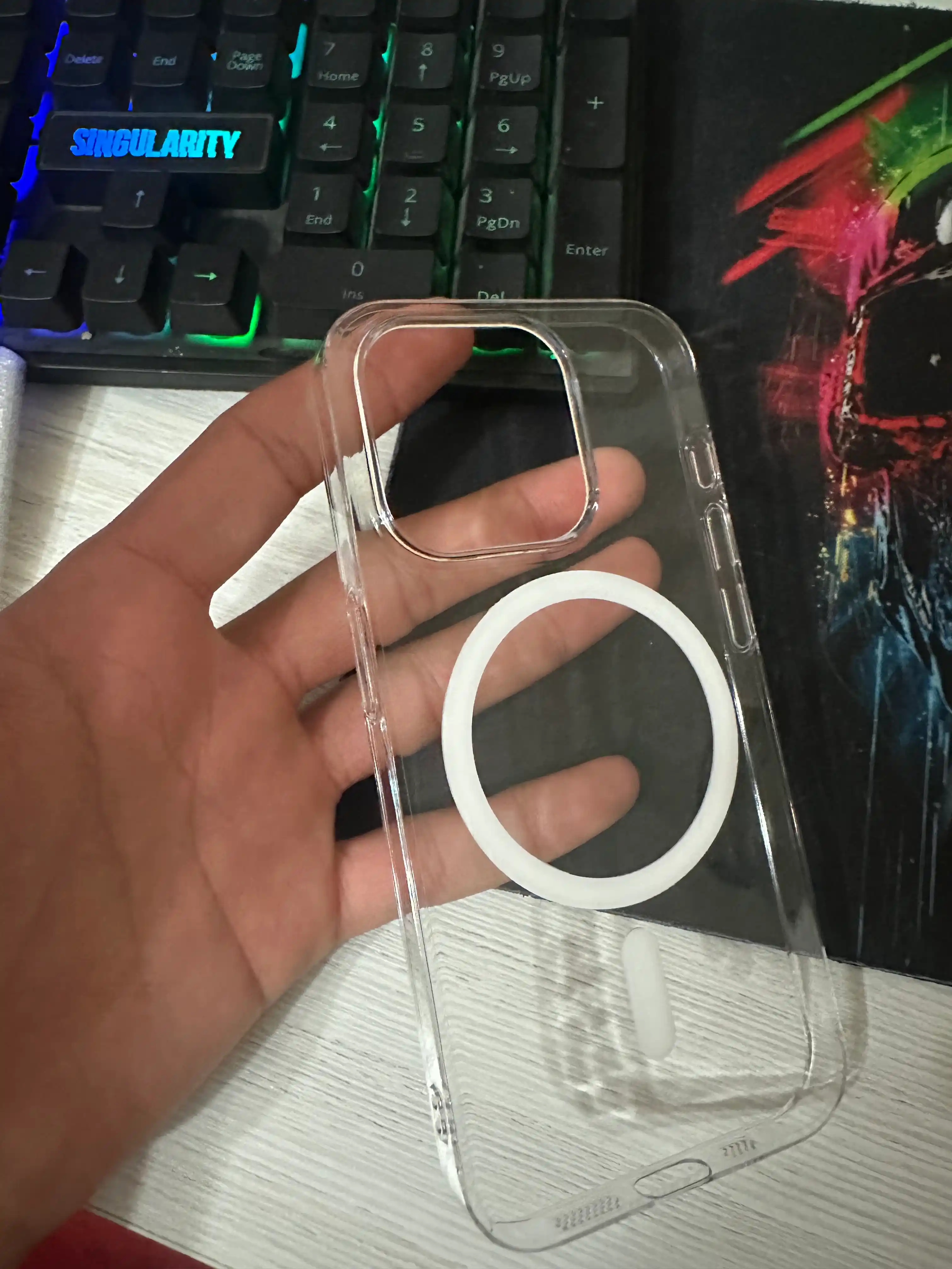 Чехол прозрачный для iPhone 14 Pro, 14 Pro Max, 15 Pro Max, 16 Pro, 16 Pro Max