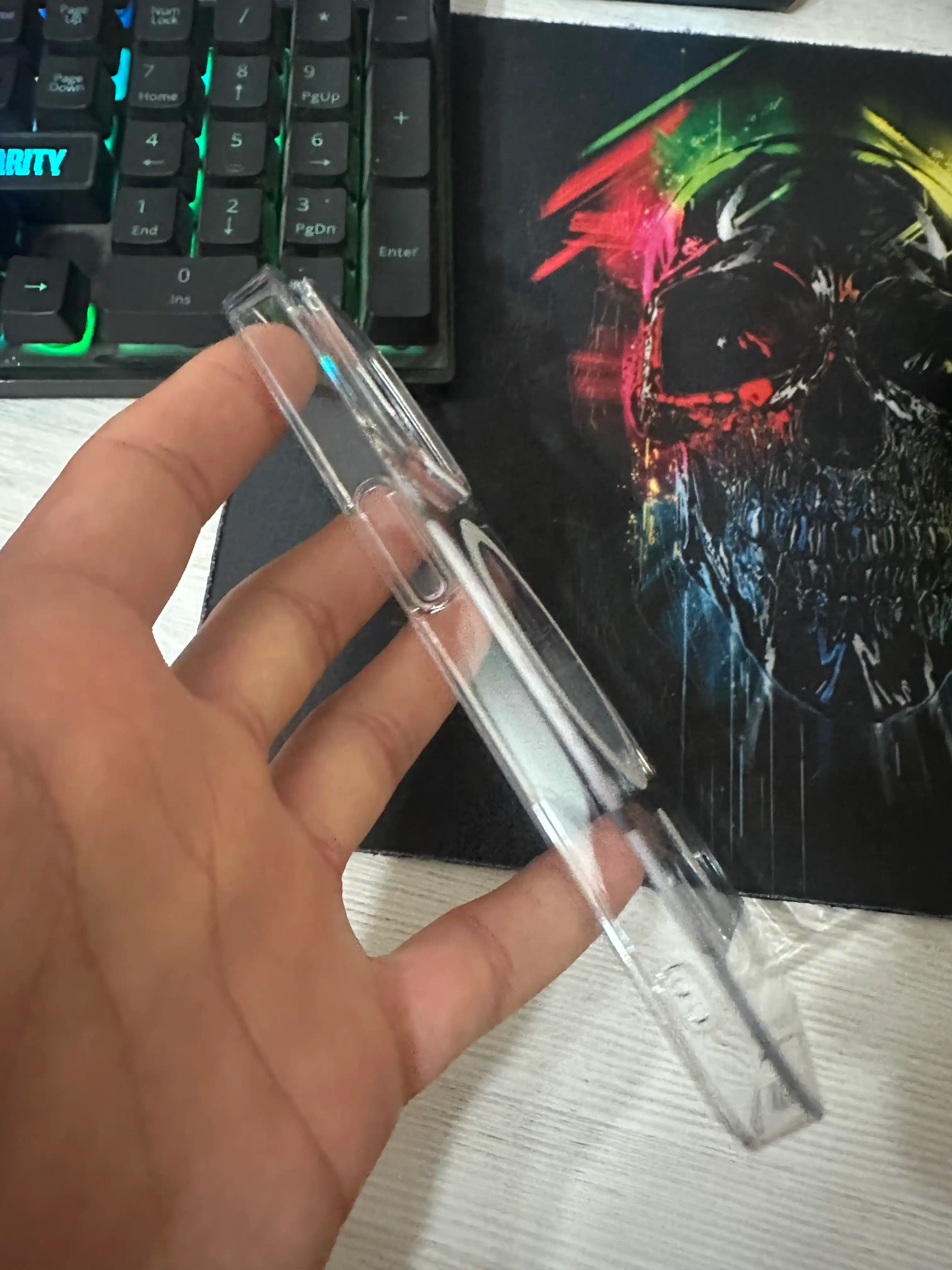Чехол прозрачный для iPhone 14 Pro, 14 Pro Max, 15 Pro Max, 16 Pro, 16 Pro Max