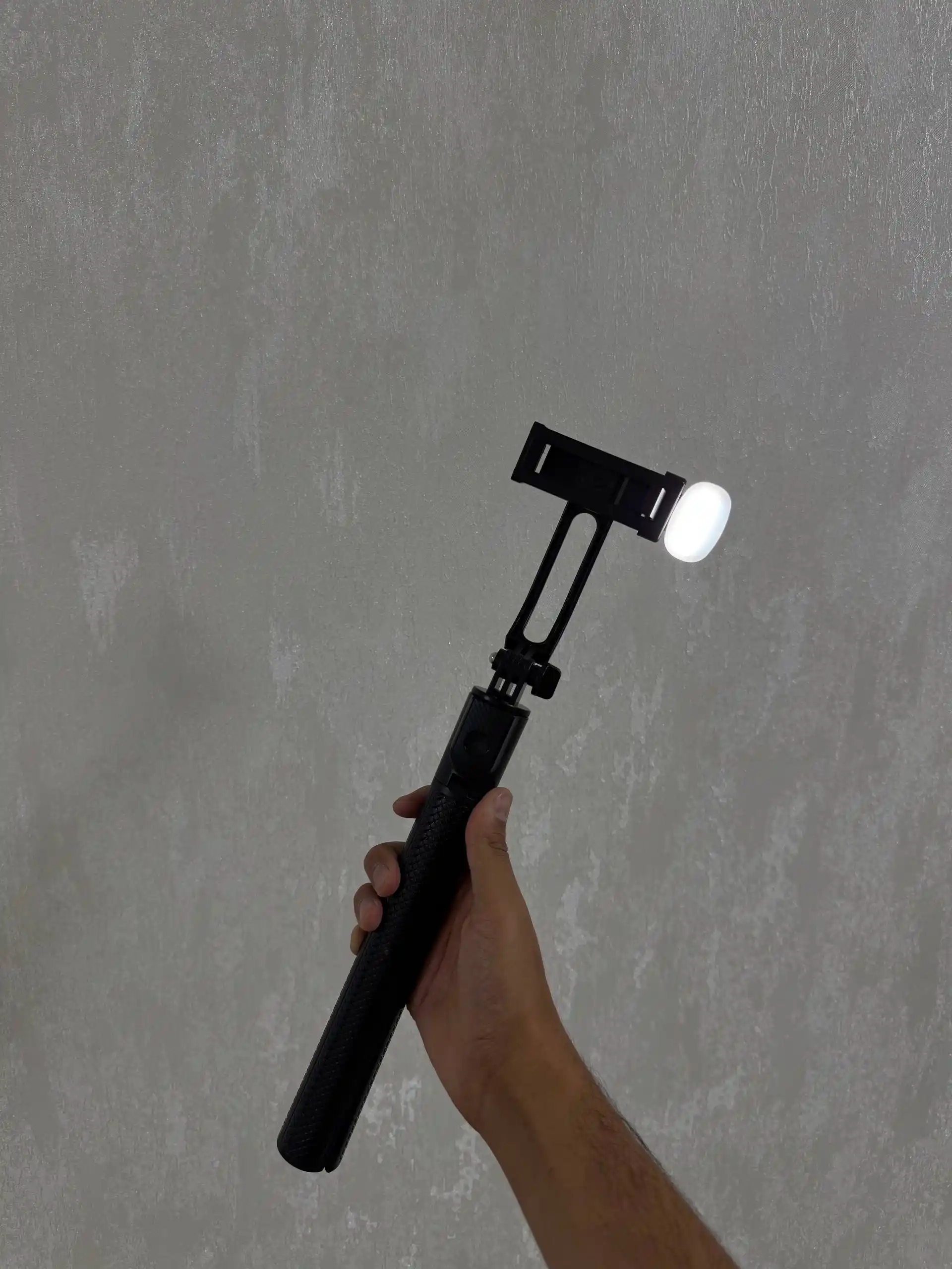 Штатив для телефона, 170 см, 4 в 1, 2 LED фонаря и Bluetooth: монопод, селфи-палка