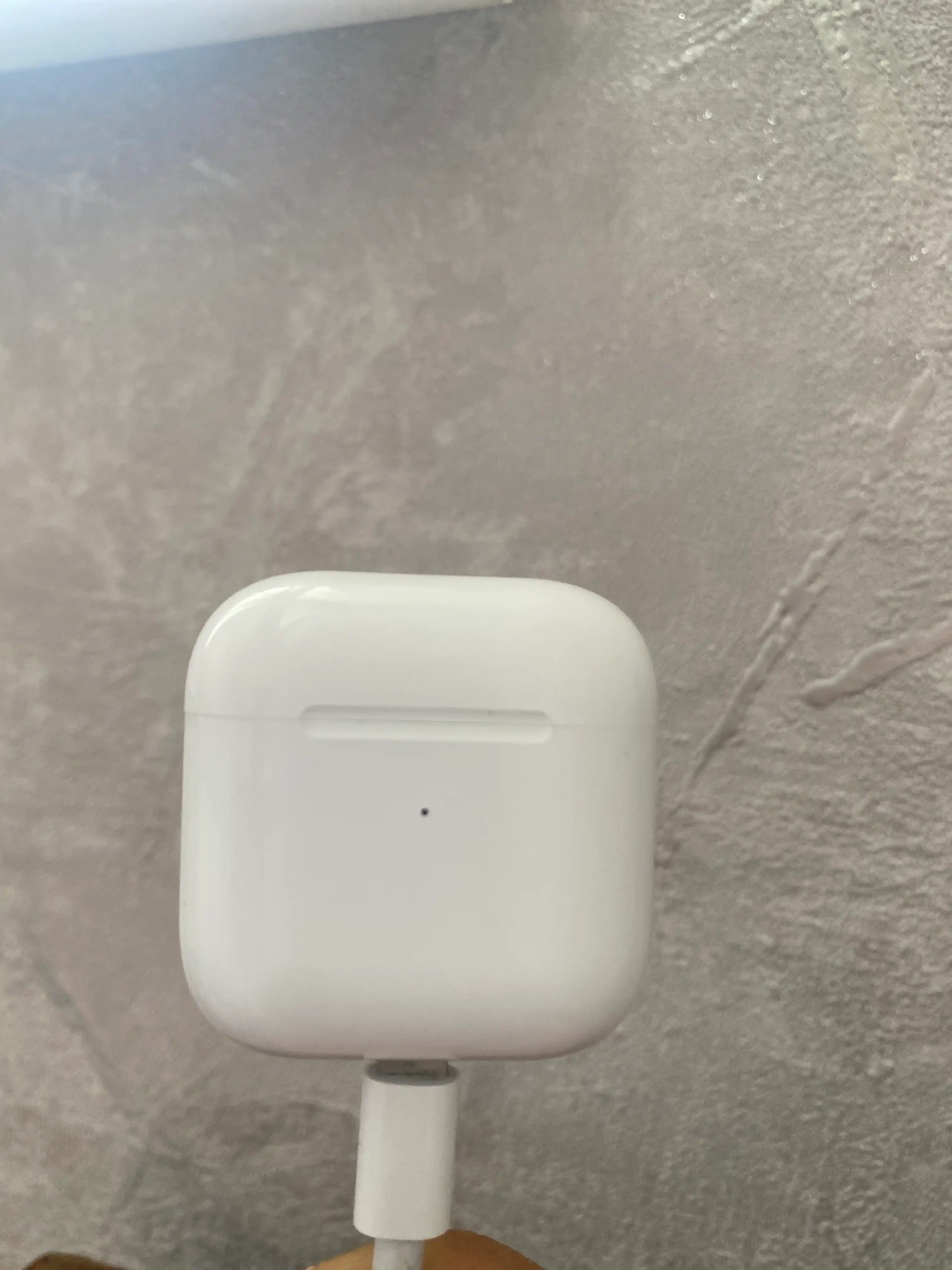 Simsiz quloqchinlar Pods 4, iPhone va Android uchun naushniklar