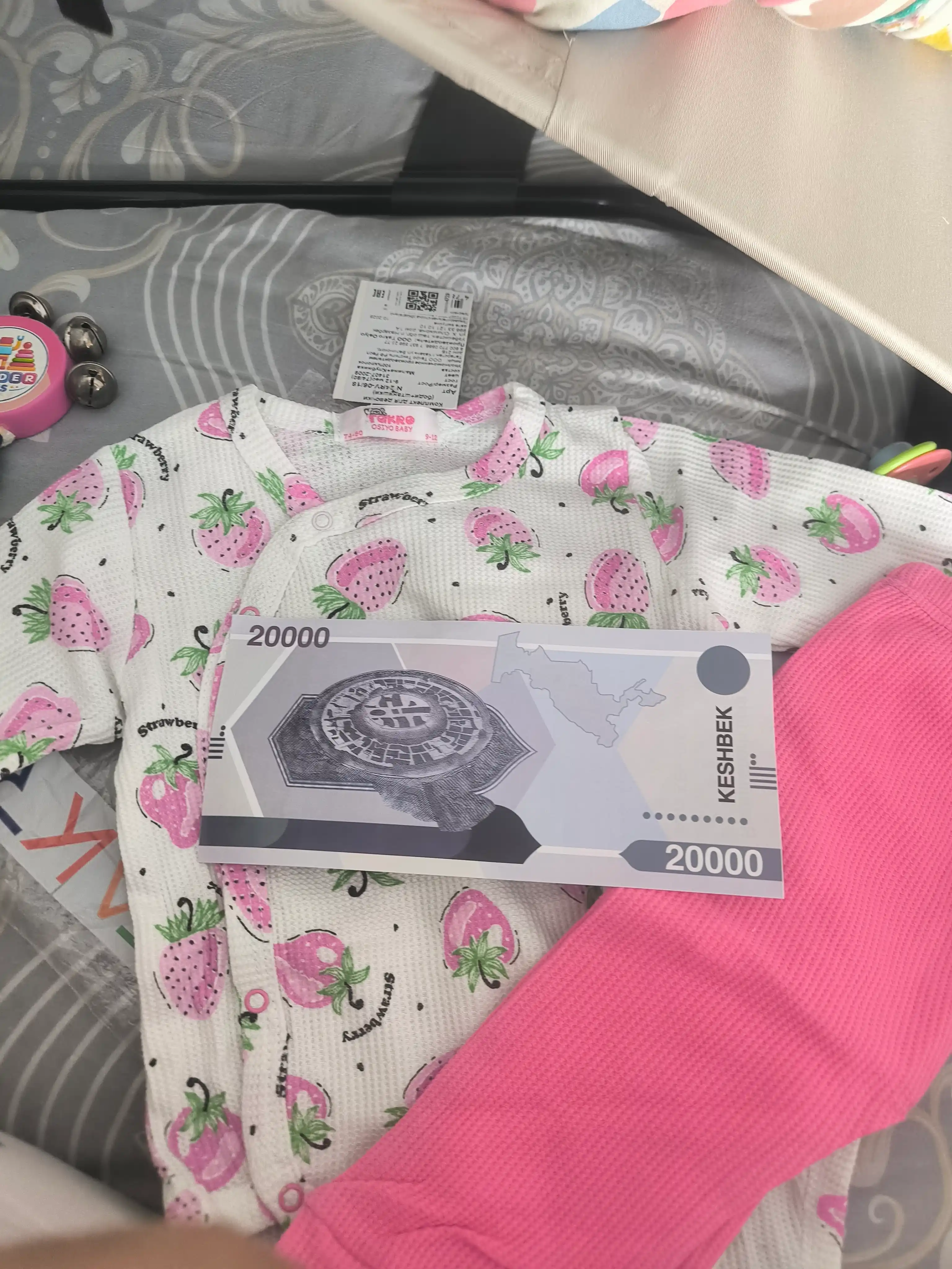 Одежда для малышей — боди, штанишки и слип, для мальчиков и девочек