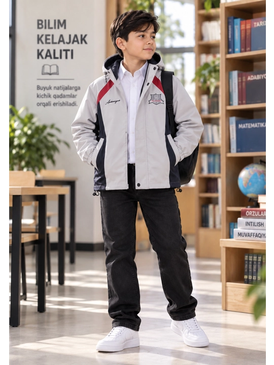 O‘g‘il bolalar uchun ikki tomonlama yengil, kapyushonli kurtka