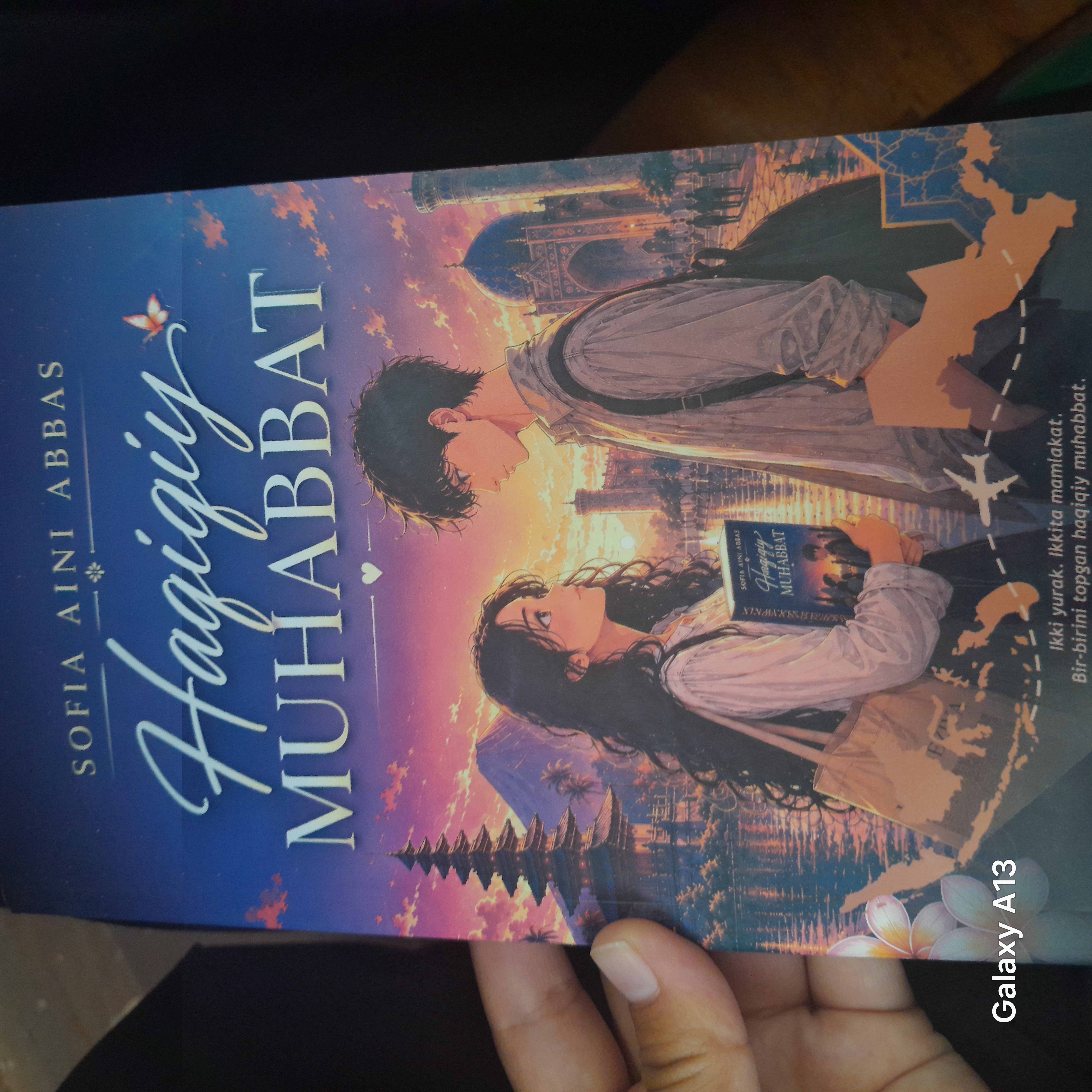 Haqiqiy muhabbat — Sofia Aini Abbas, roman, yumshoq muqova, 256 bet