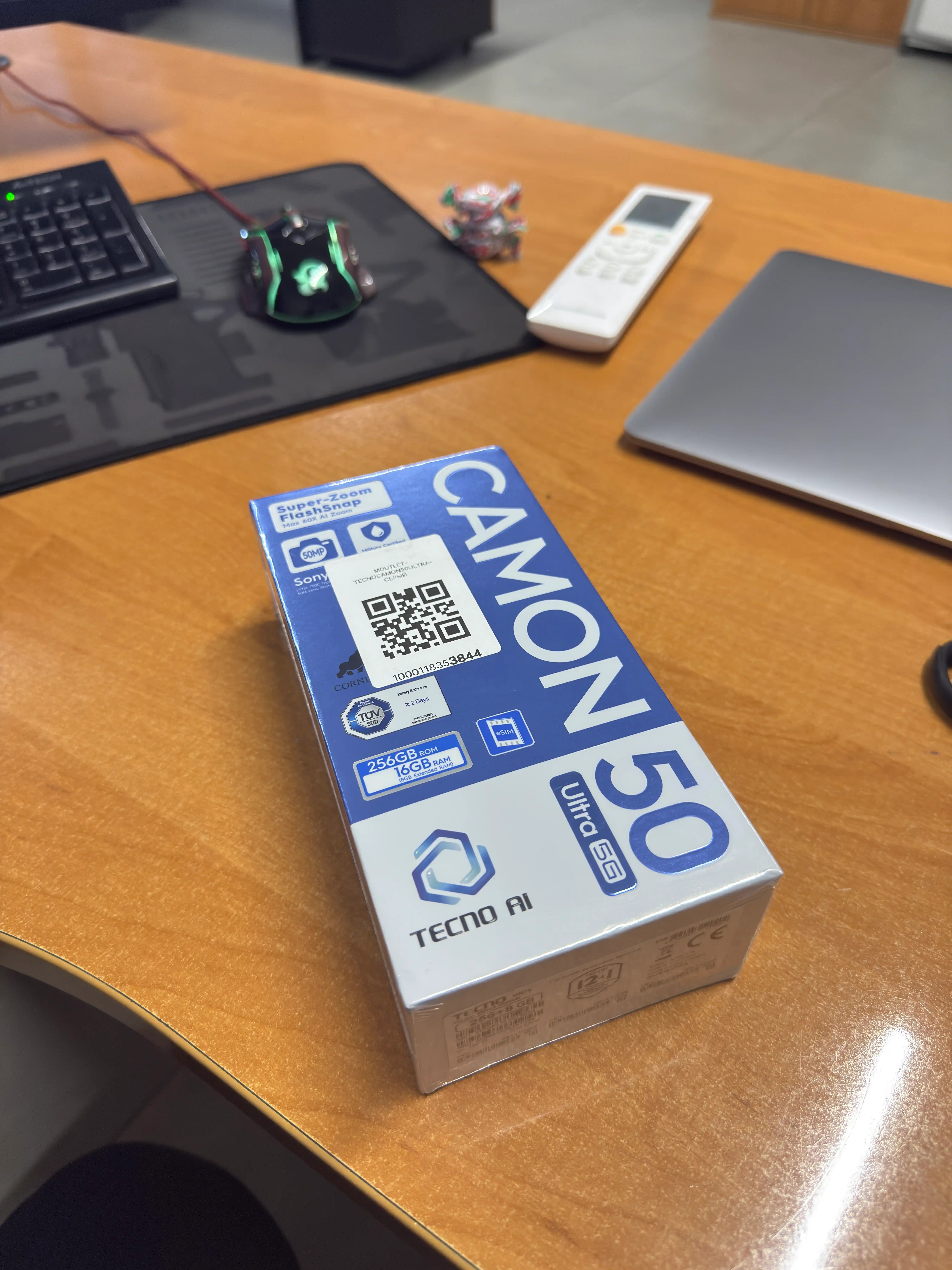 Смартфон TECNO CAMON 50 Ultra 5G 8/256 ГБ, AMOLED 144 Гц, 50Мп OIS+3X Зум, 6500 mA