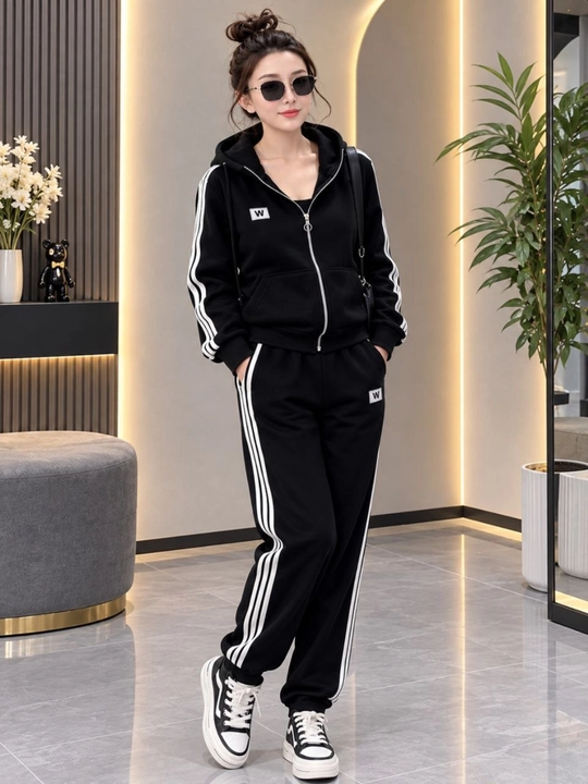 Ayollar sport kostyumi, sport kiyim - 