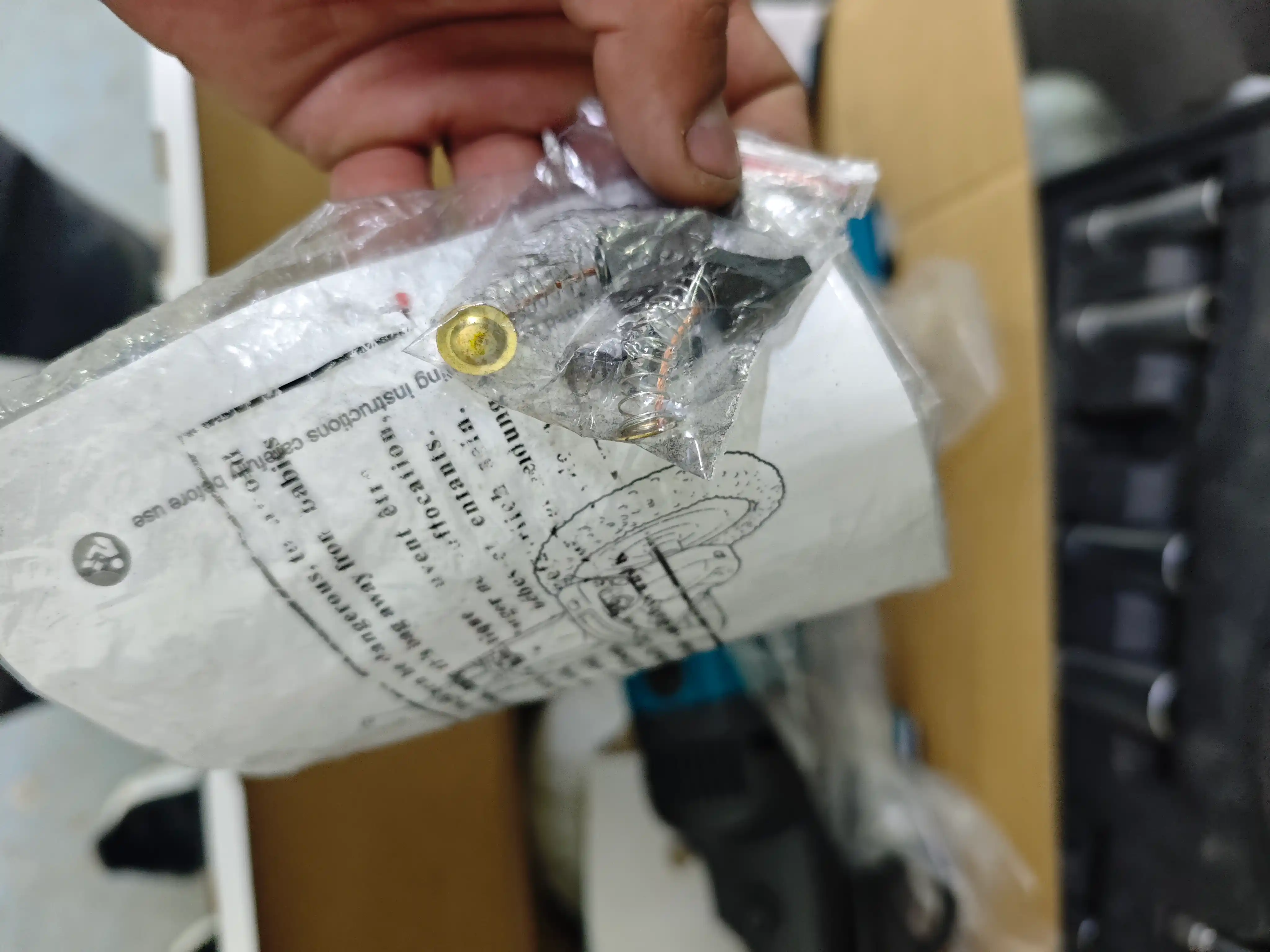 Avtomobillar uchun 180 mm, 7 dyuymli 220V elektr sayqallash mashinasi