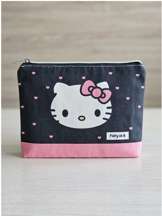 Kosmetik sumka qora va pushtili Hello Kitty
