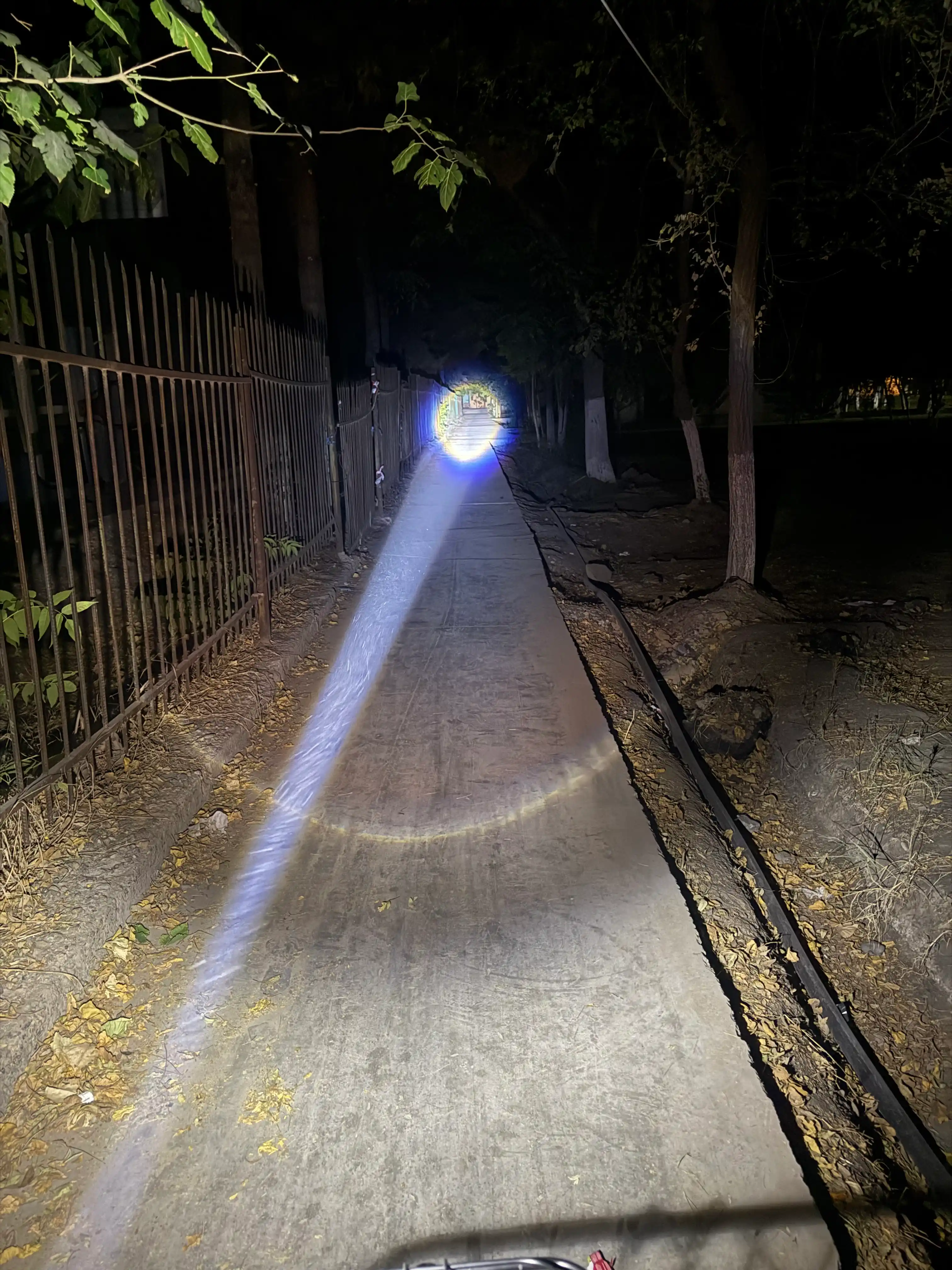 Компактный LED фонарь – для дома и путешествий