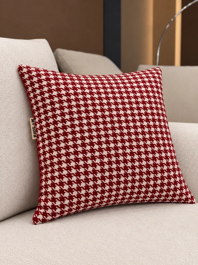 My Sofa’dan dekorativ yostiqlar — Black & Burgundy