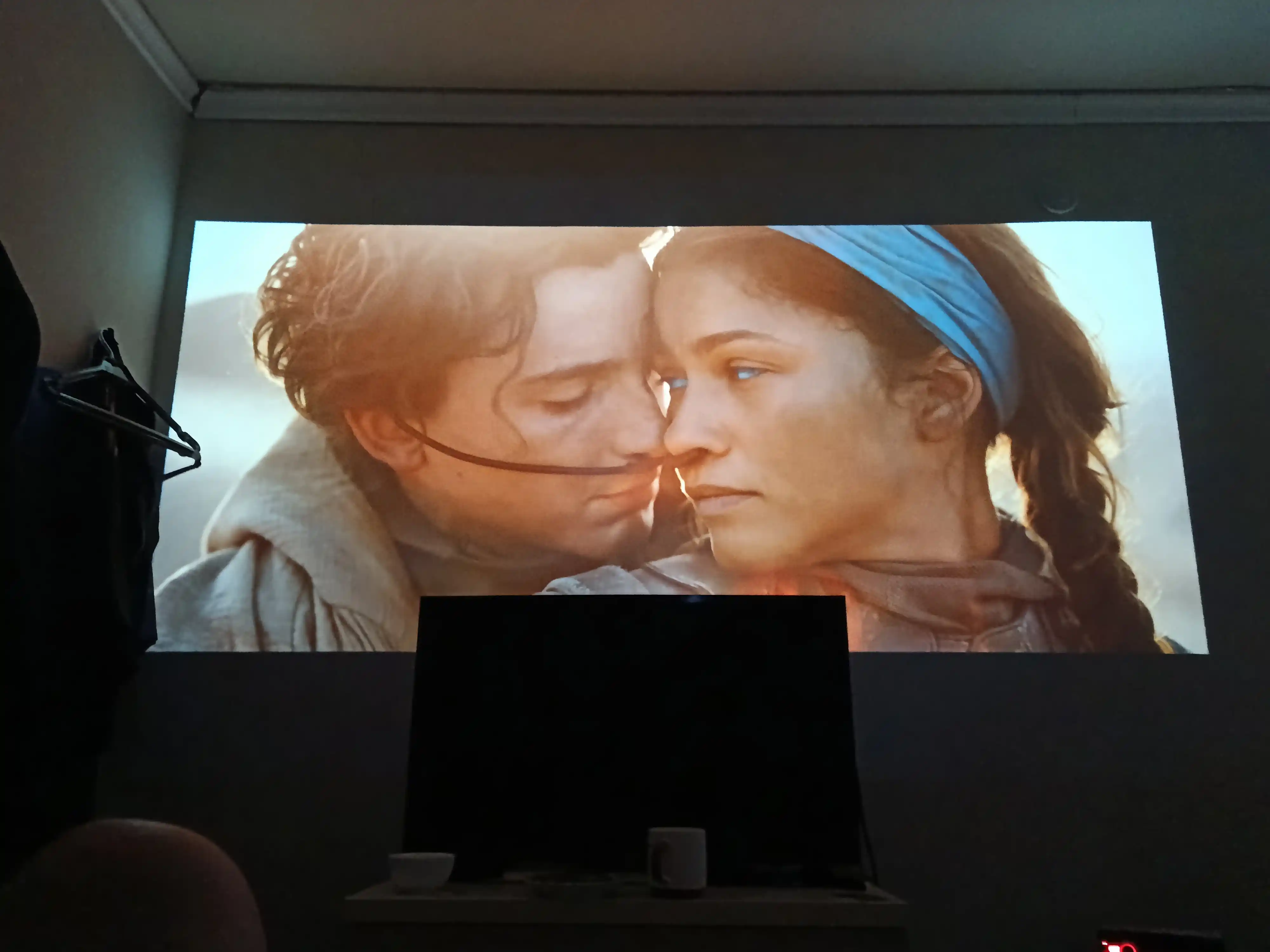 Uy, kino va o‘yinlar uchun ixcham Full HD proyektor, katta ekran, HDMI, USB