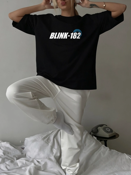 LMBYT qora oversayz futbolkasi, Blink-182 rok printi bilan