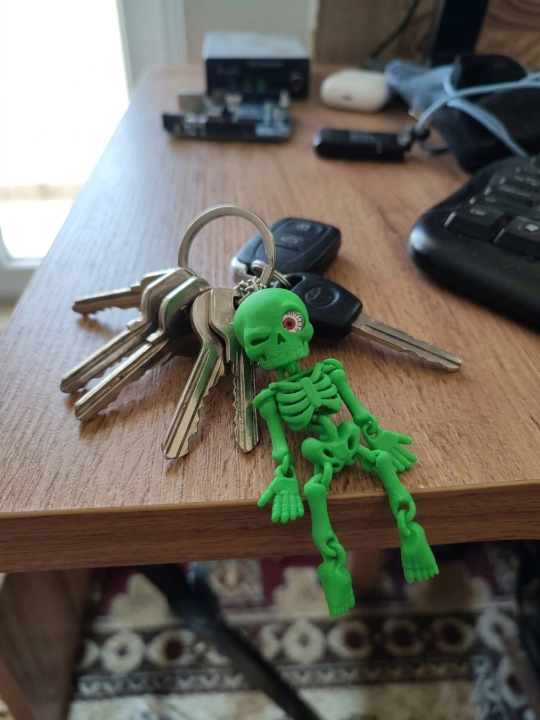Брелок антистресс 3D Скелет подвижный, подвеска в машину