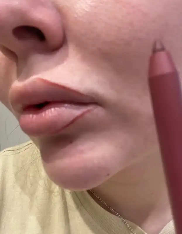 Карандаш для губ для контура и растушевки, SEMILY, матовый, стойкий,  3 оттенка