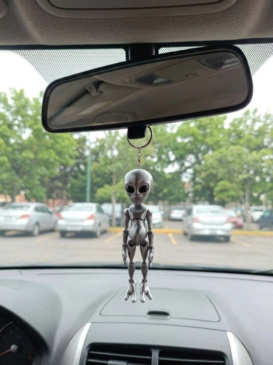 3D harakatlanuvchi O‘zga sayyoralik, brelok, avtomobil uchun osma bezak
