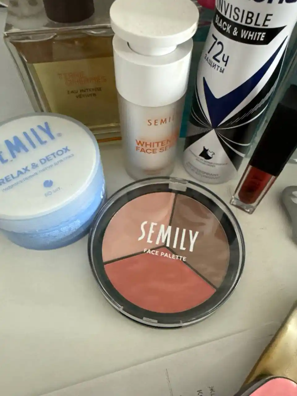 Палетка для контуринга лица SEMILY 3 в 1: румяна, скульптор и хайлайтер