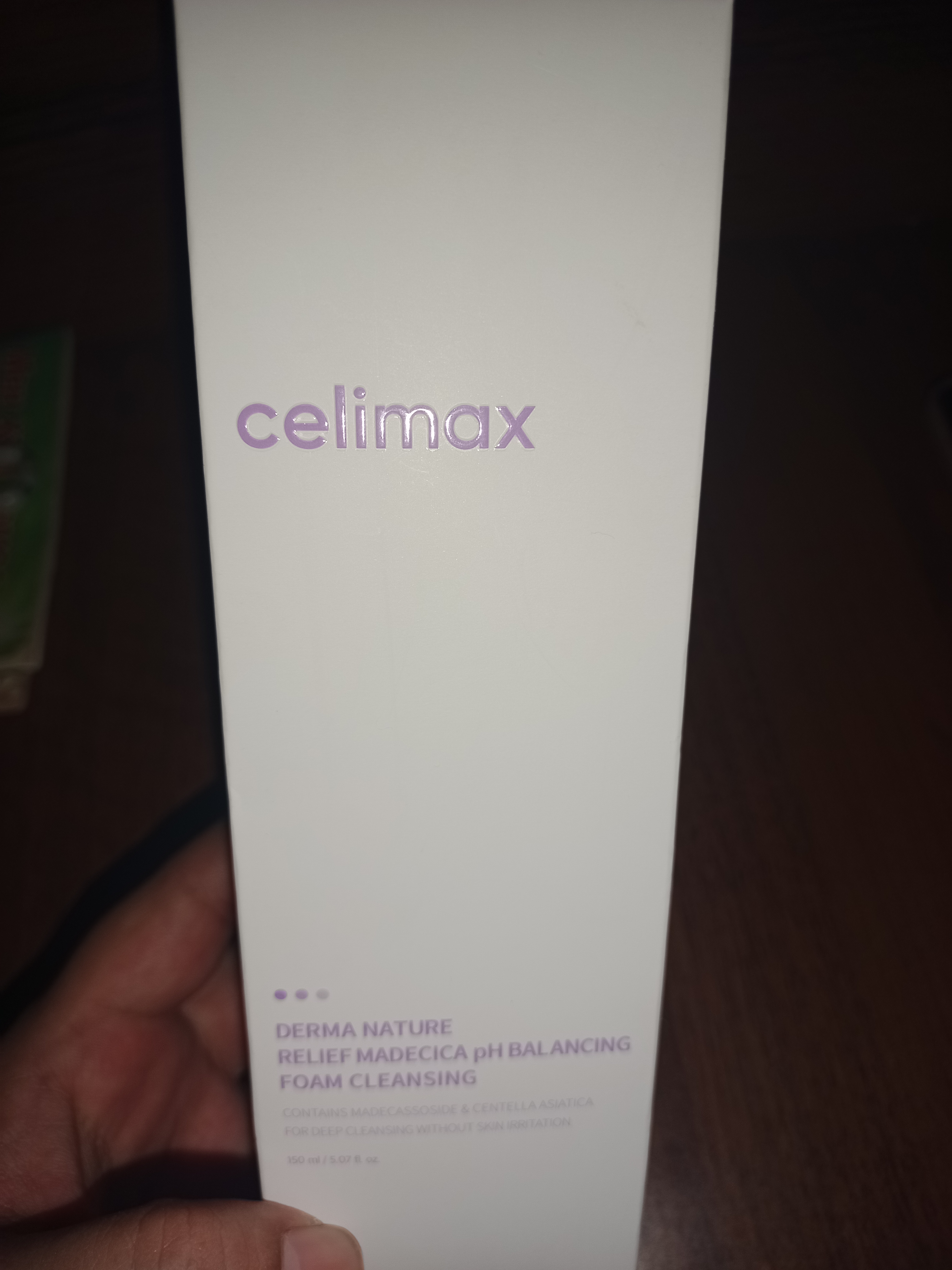 Celimax Centella va Madecassoside bilan pH muvozanatli yuz yuvish ko‘pigi