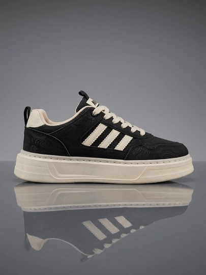 Erkaklar uchun sifatli va qulay Adidas krossovkalari