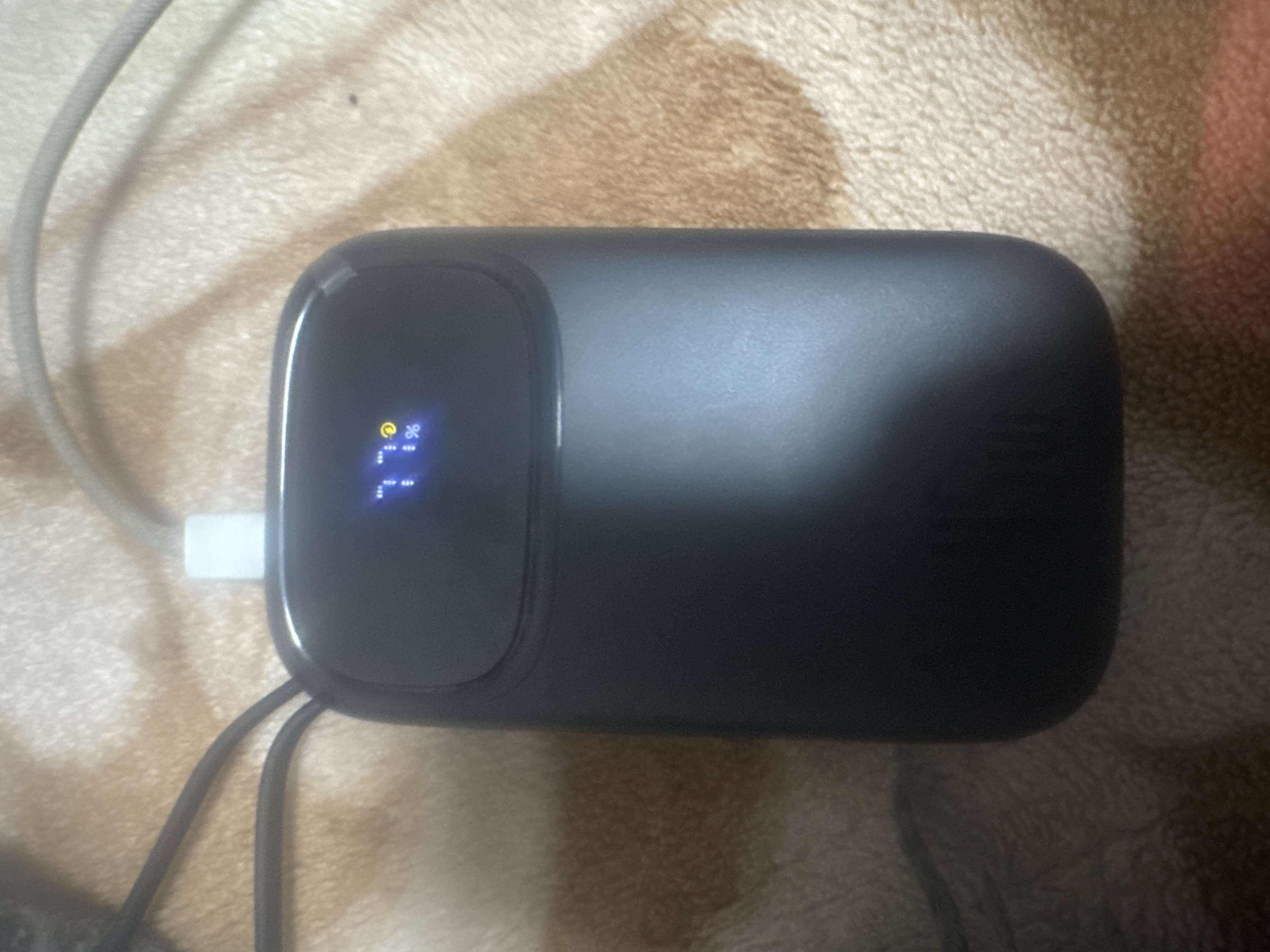 Baseus power bank QPow 3 45W EnerFill FC31, zaryadlash indikatori, o‘rnatilgan kabel bilan